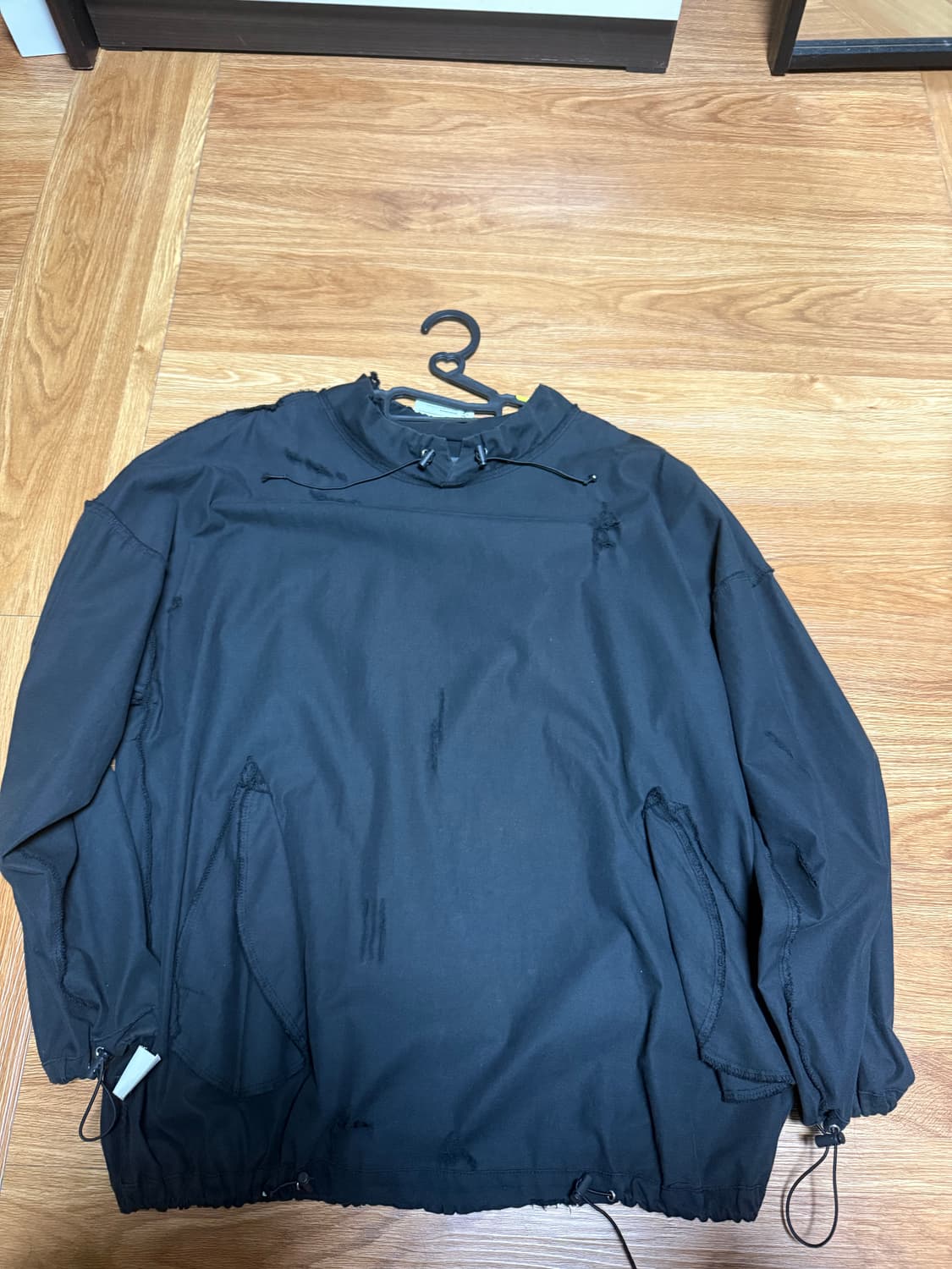 논디스클로즈 그런지 맨투맨 상품이미지1