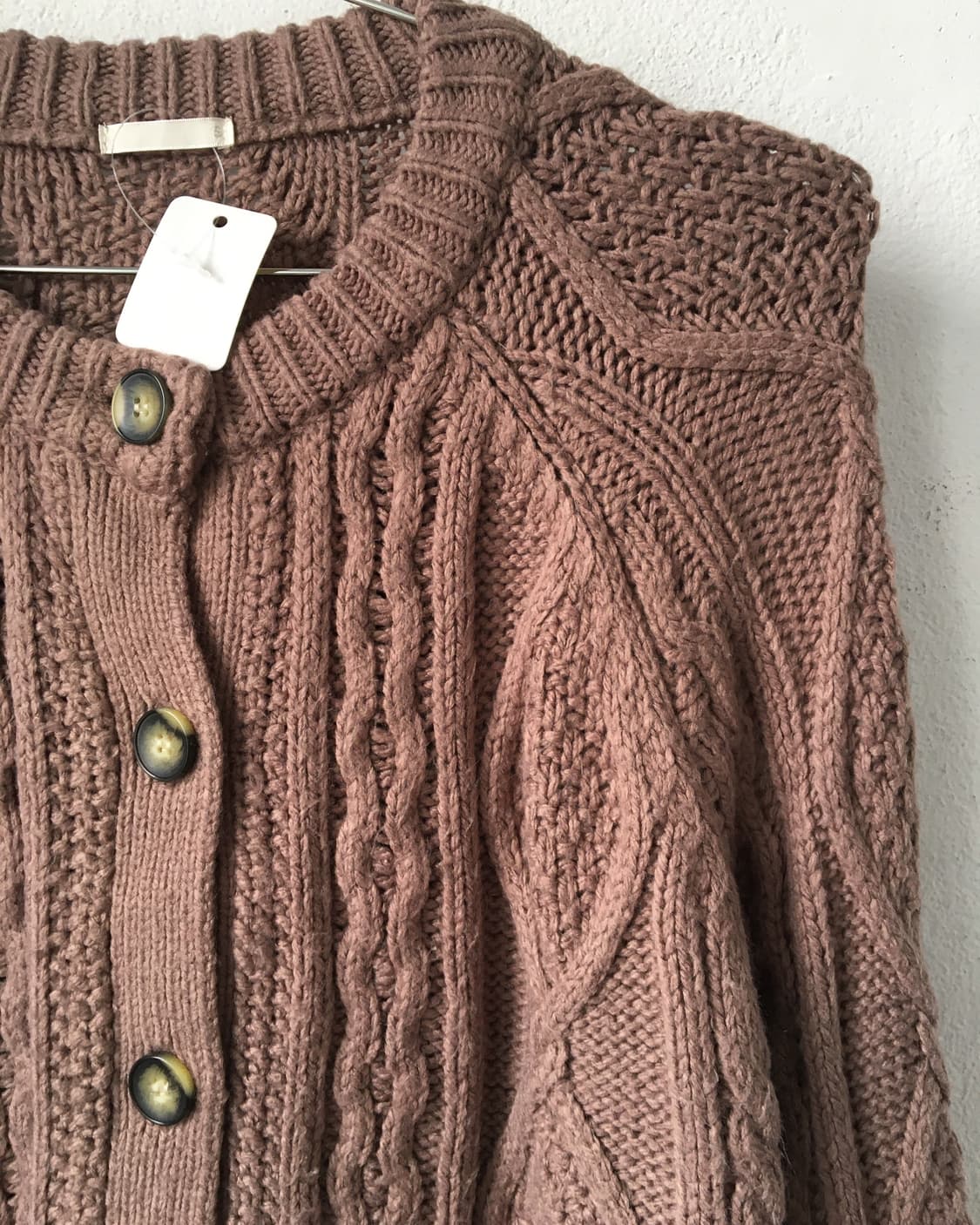 Cable pattern knit cardigan 상품이미지4