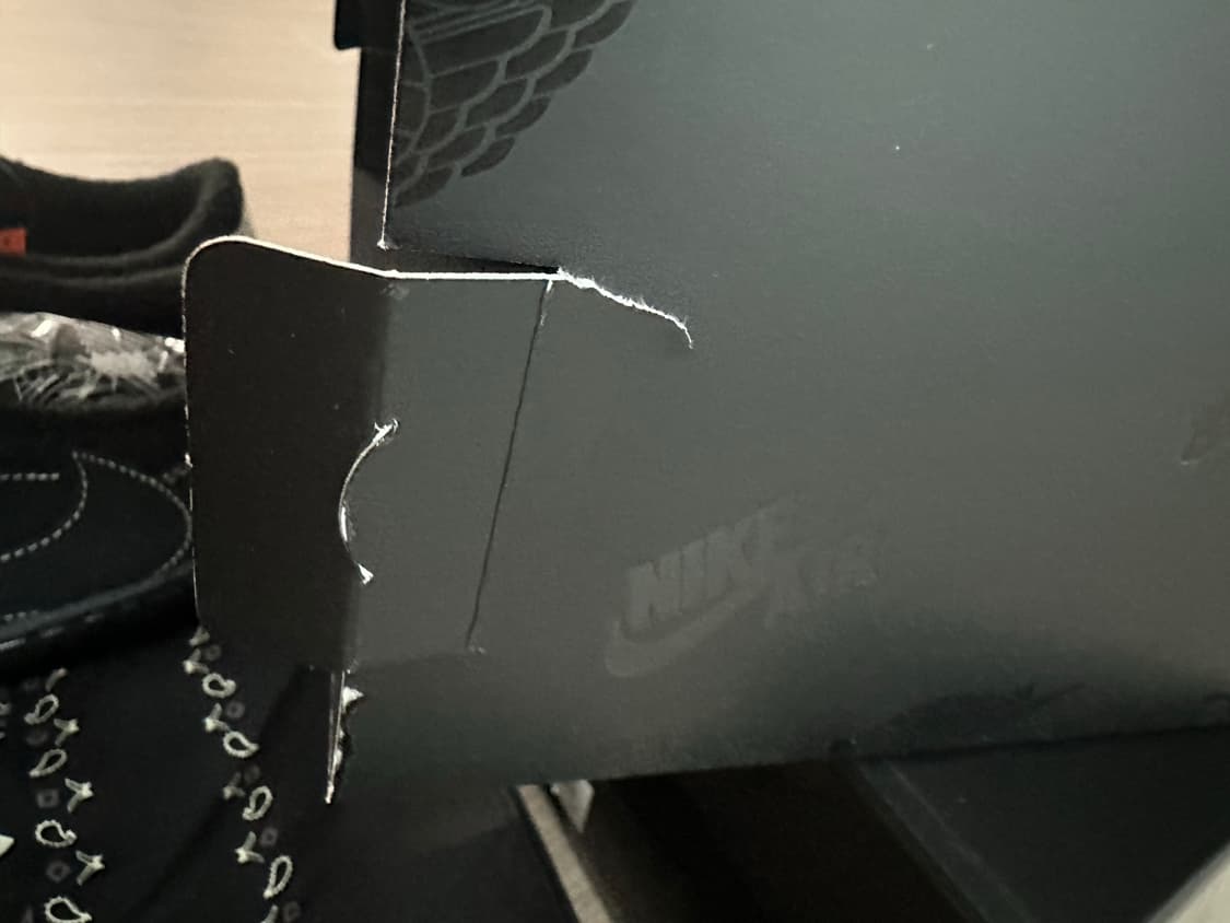 [275] 조던1 X 트래비스 스캇 레트로 로우 OG SP 블랙 팬텀 상품이미지9