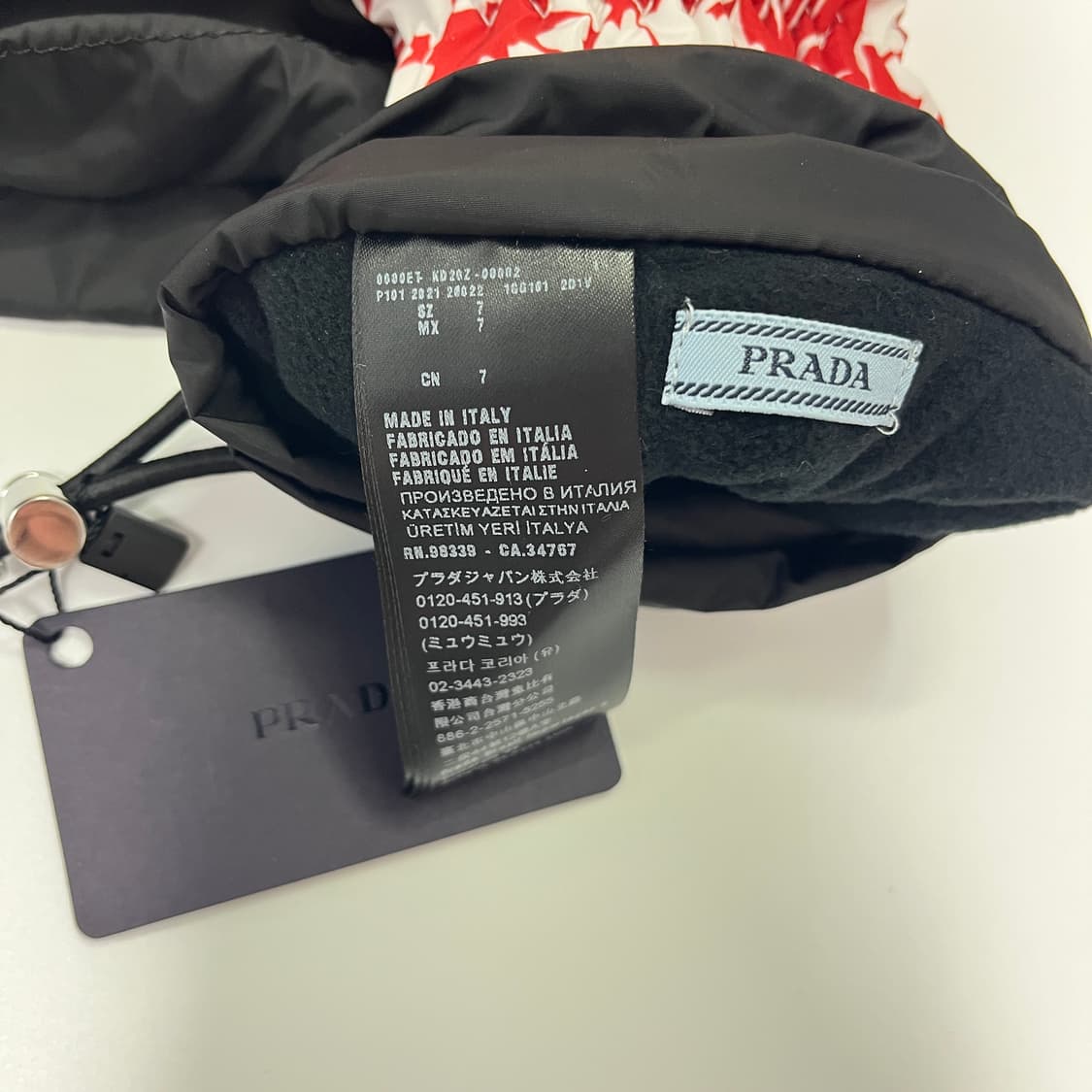 새상품 프라다 패딩 장갑 트라이앵글 로고 플라워 레드 상품이미지7