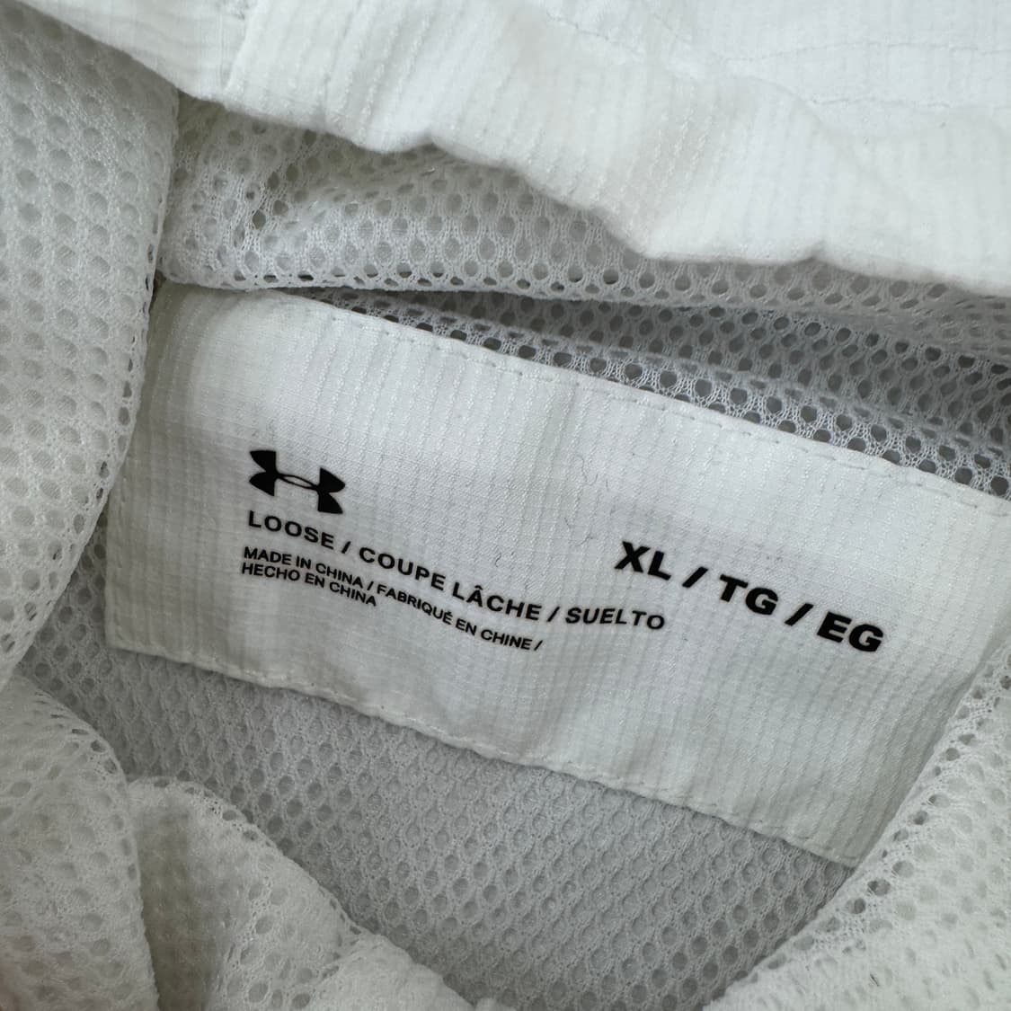XL 언더아머 화이트 후드 바람막이 집업  상품이미지5