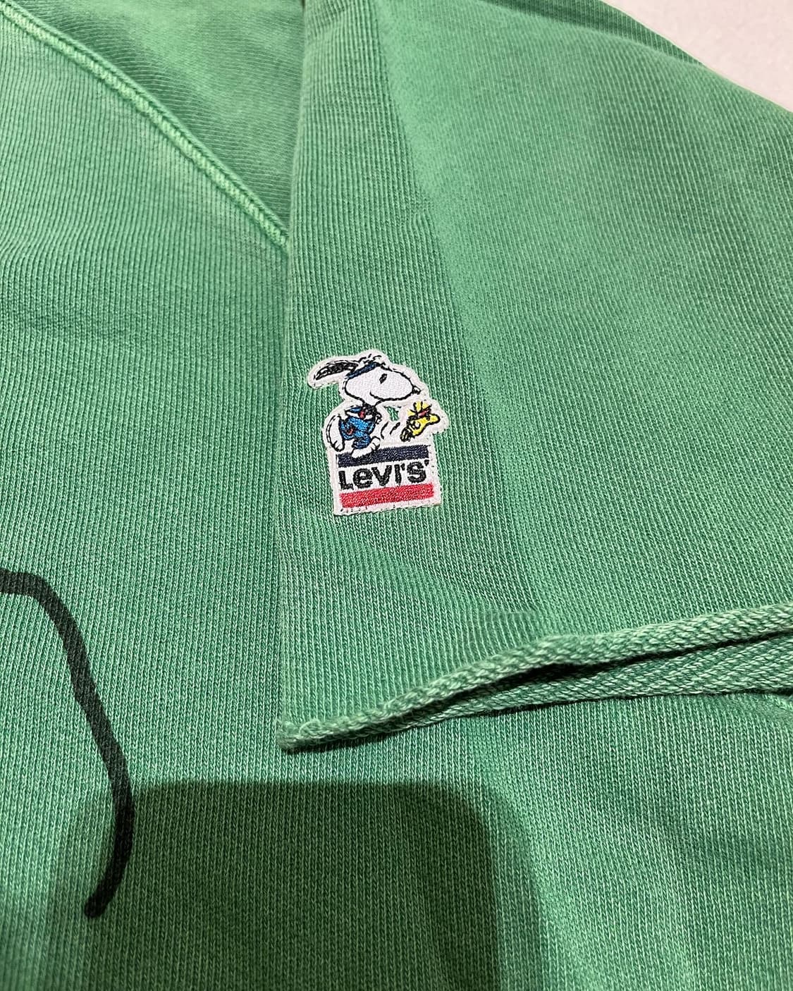 리바이스 X 스누피 콜라보 스웻셔츠 상품이미지5