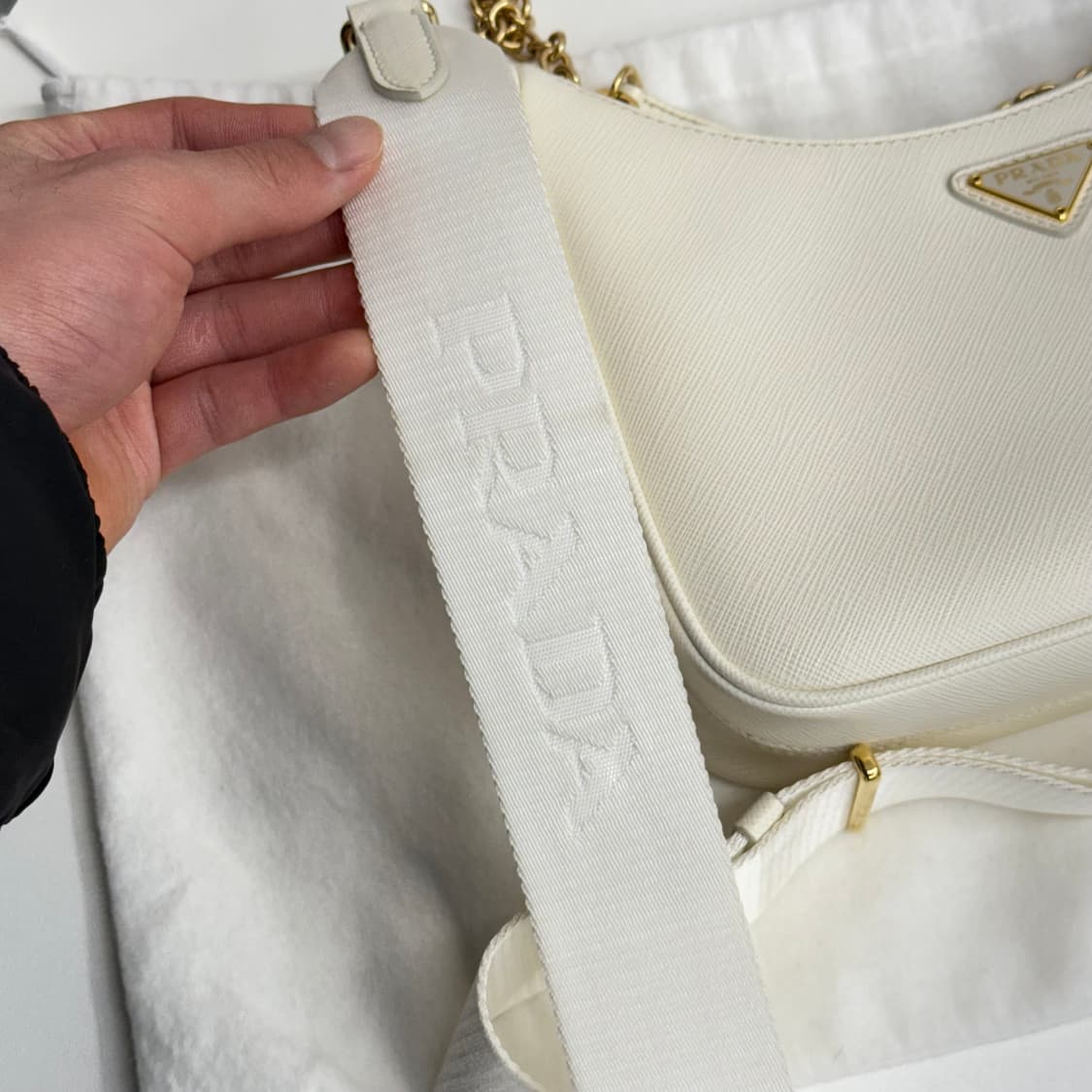 [정품] 프라다 사피아노 레더 체인 금장 크로스 호보백 상품이미지7