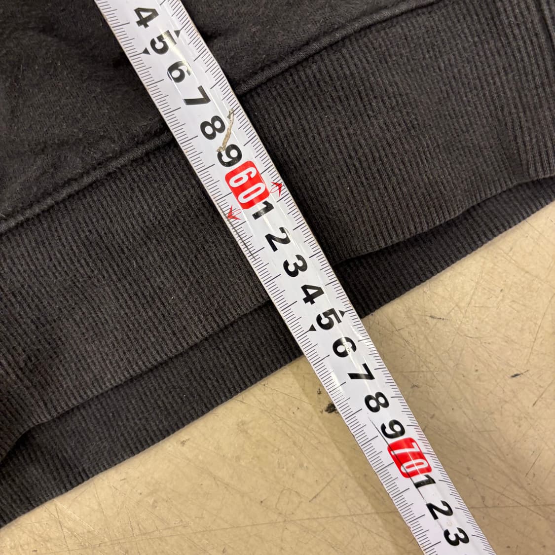 내셔널지오그래픽 스몰로고 맨투맨 상품이미지4