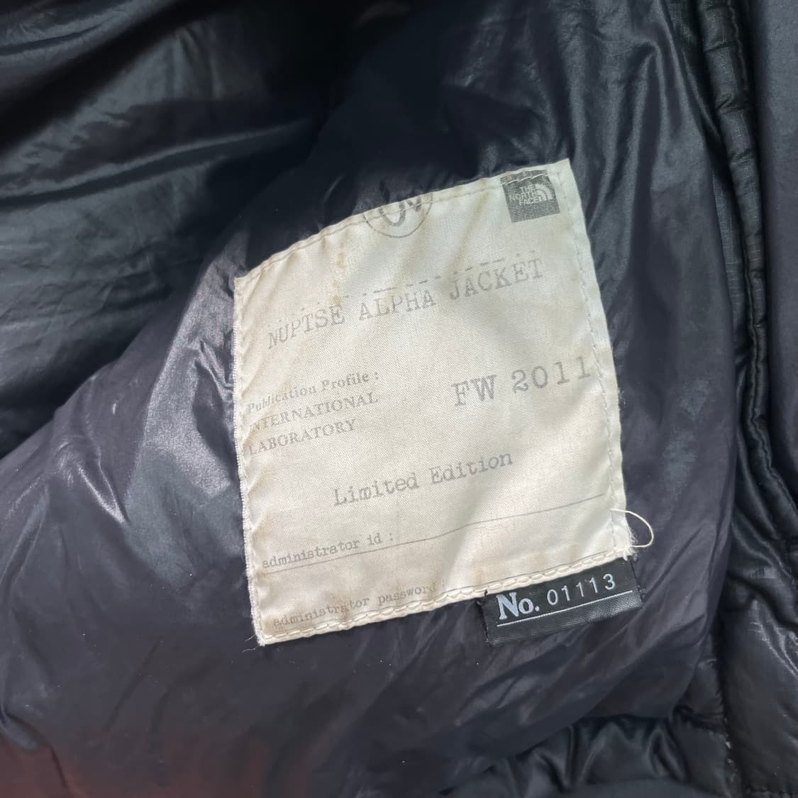 105 노스페이스 700 LTD 눕시 한정판 스웨이드 패딩 상품이미지6