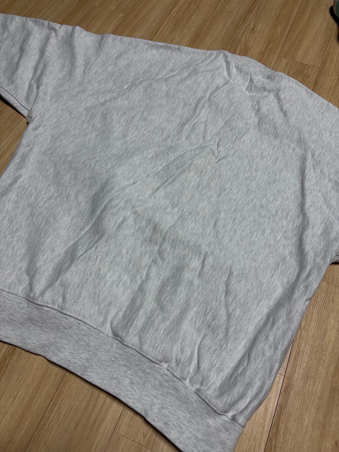 아웃스탠딩 맨투맨 상품이미지2