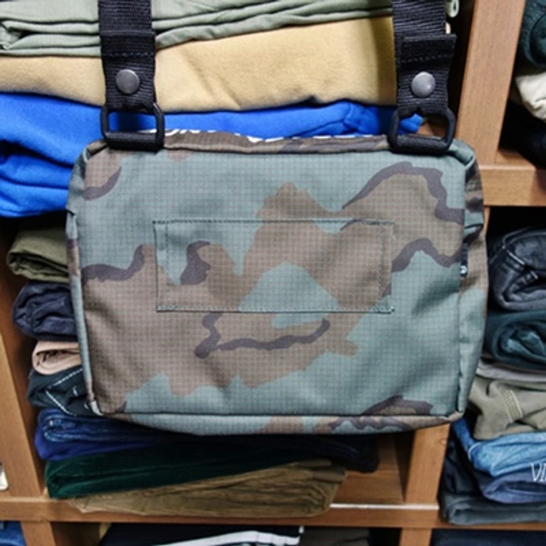 이스트팩 x 언더커버 Eastpak x Undercover 크로스바디 백 상품이미지6
