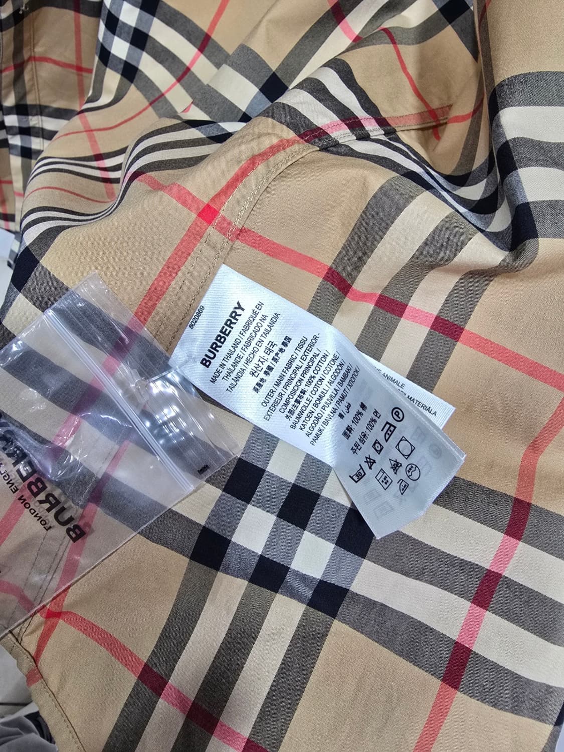 [정품/새상품] 버버리 반팔 남자 셔츠 S 상품이미지4