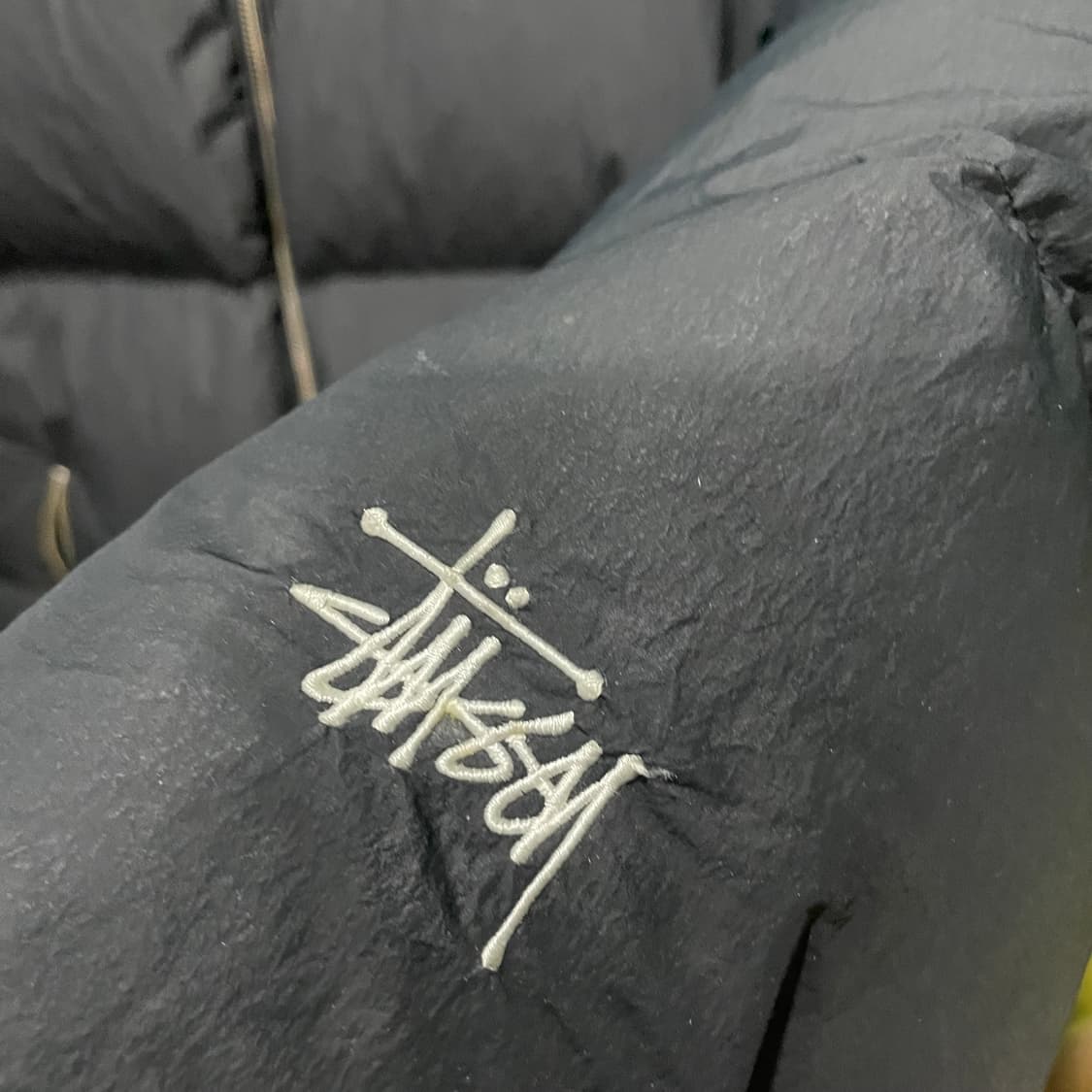 스투시 다운푸퍼 패딩 블랙L 상품이미지4