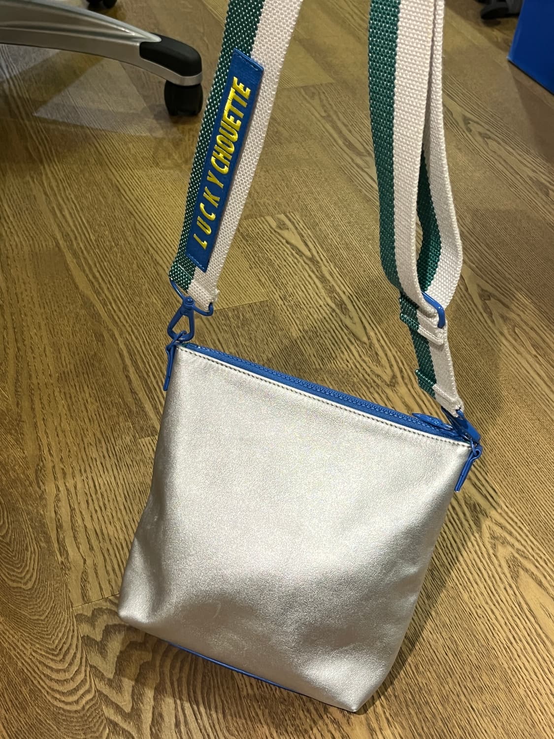 럭키슈에뜨 크로스백 상품이미지2