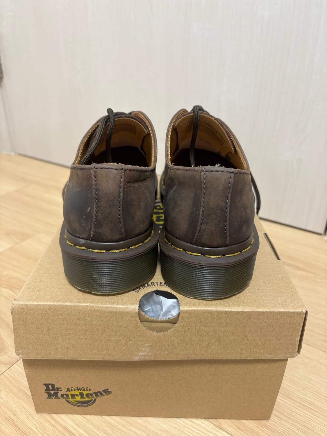 닥터마틴 1461 크레이지 홀스 레더 부츠 다크 브라운 250 상품이미지2