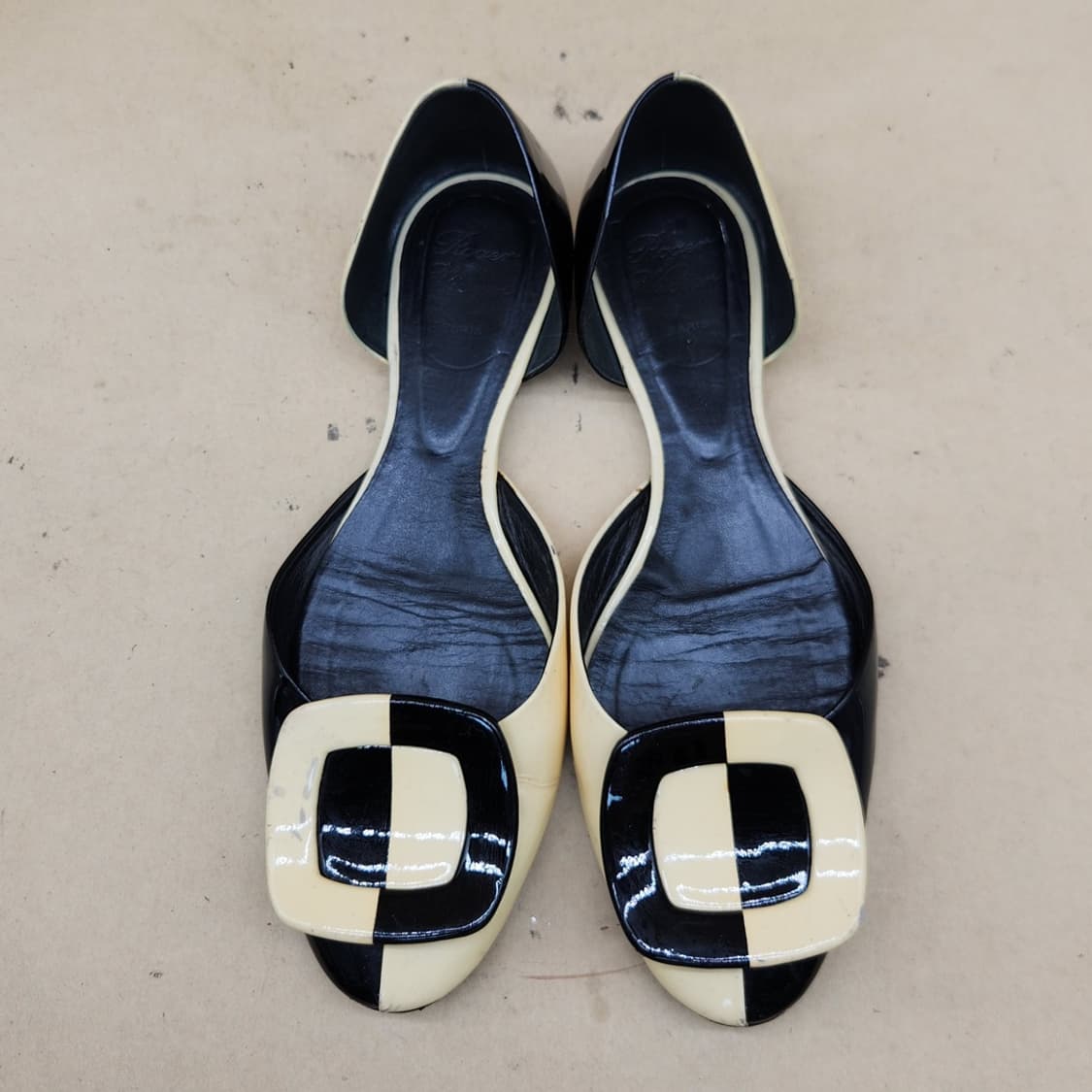 로저비비에 페이던트 플랫슈즈 35 225 상품이미지2