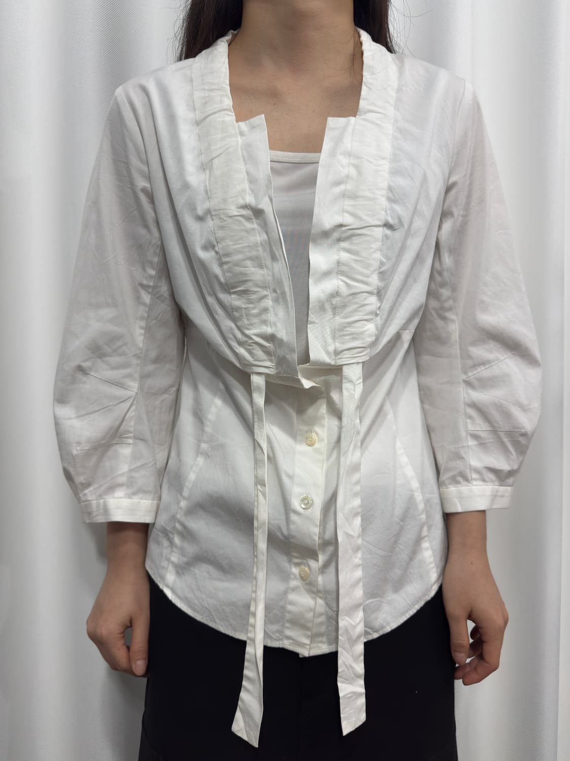 dama white strap blouse 상품이미지1
