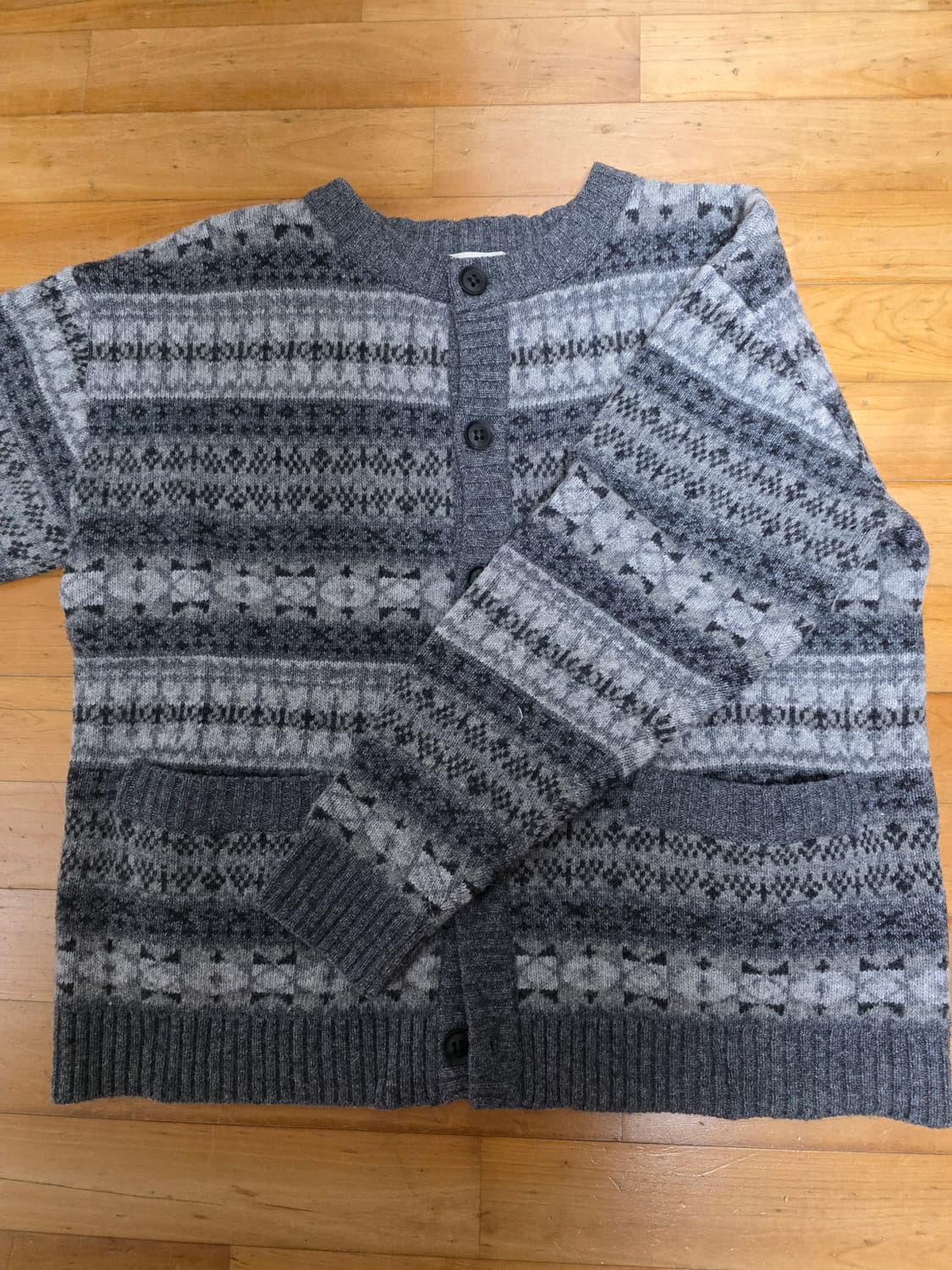 어나더오피스 그랜마 가디건 - 모노크롬 (01) 상품이미지3