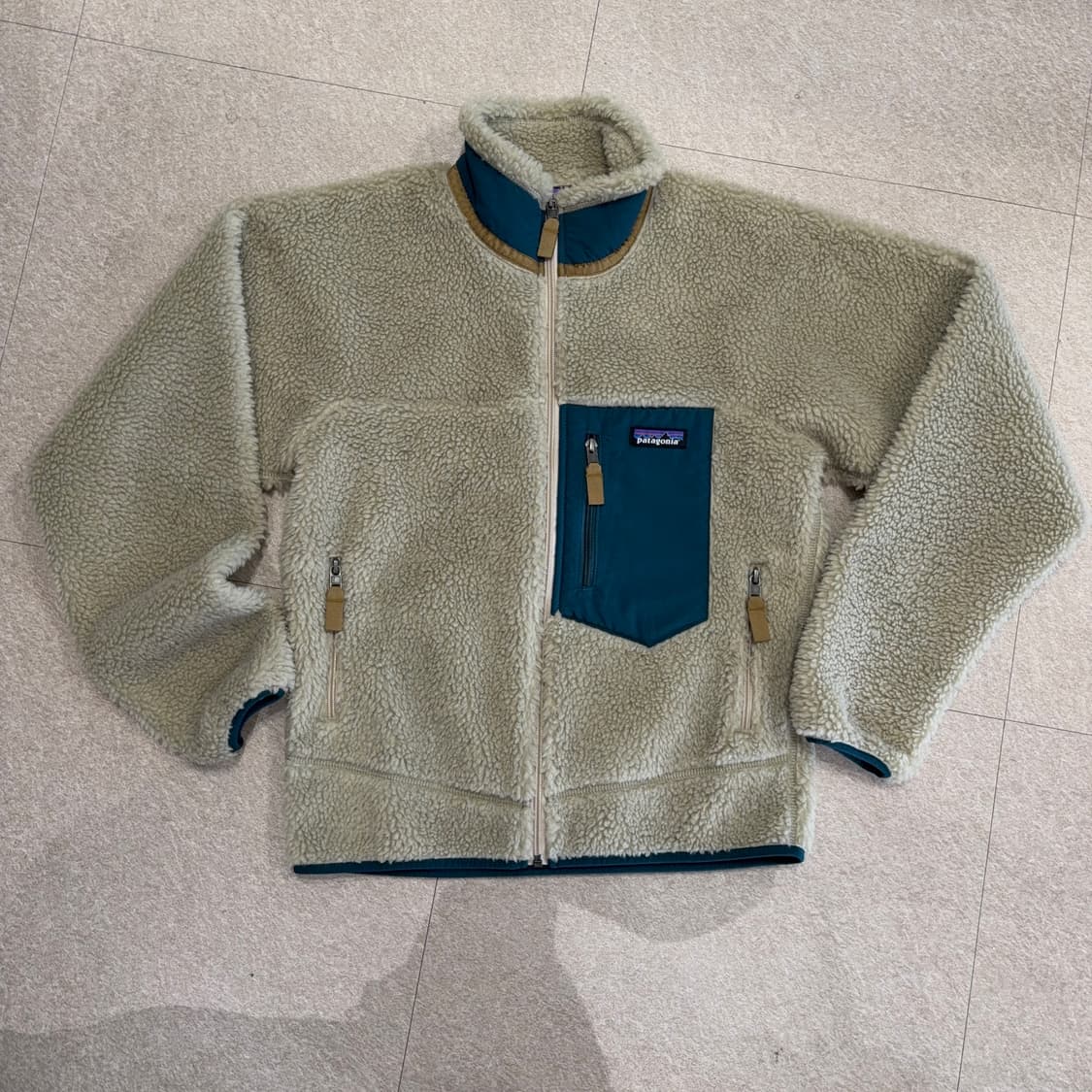 파타고니아 레트로x 자켓 펠리컨 그린 상품이미지2