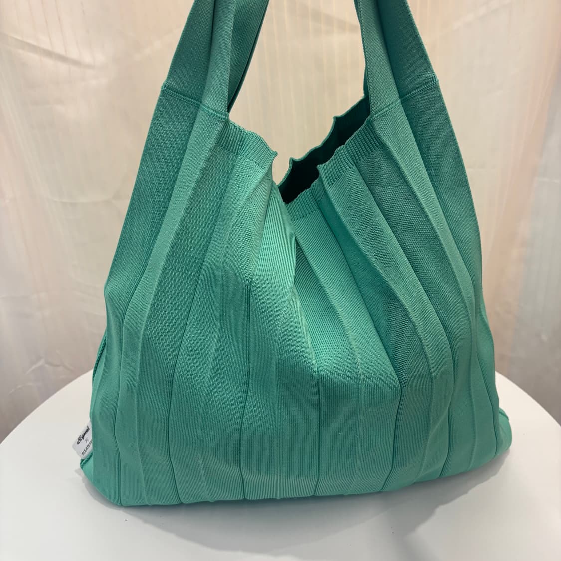 정품 플리츠마마 민트 숄더백     상품이미지3