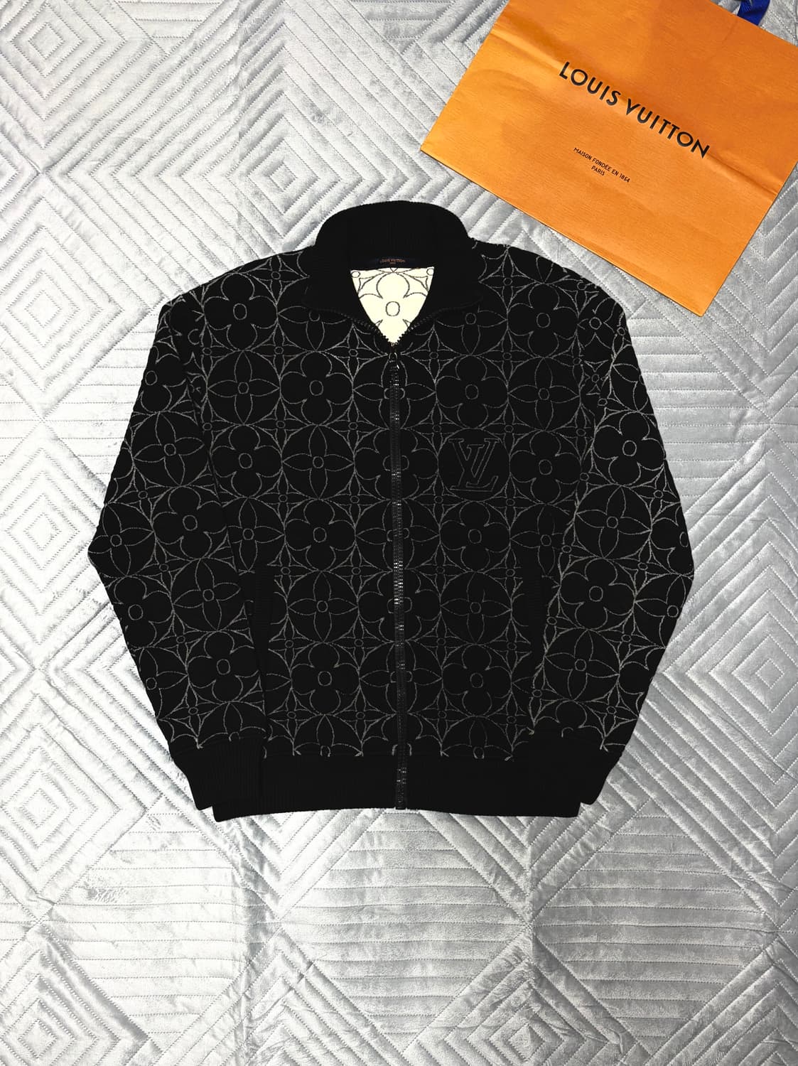 루이비통 플라워 집업 상품이미지2