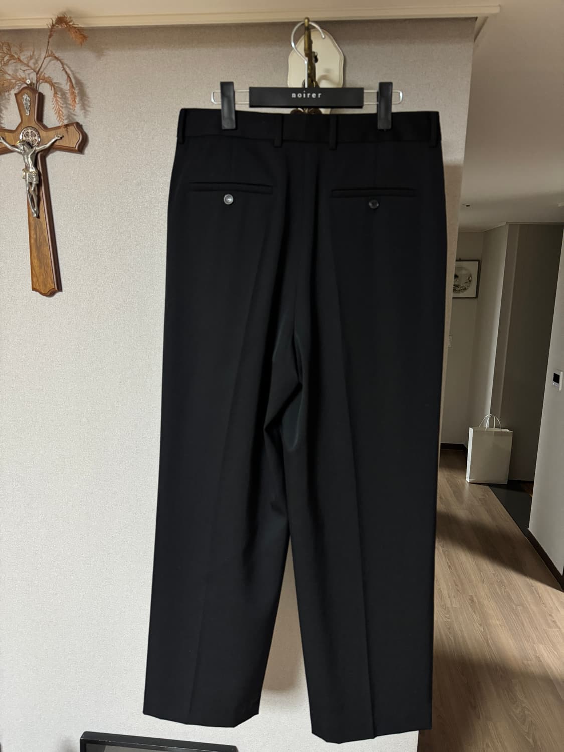 렉토 25fw 턱 디테일 울 팬츠 슬랙스 M사이즈 판매 상품이미지3