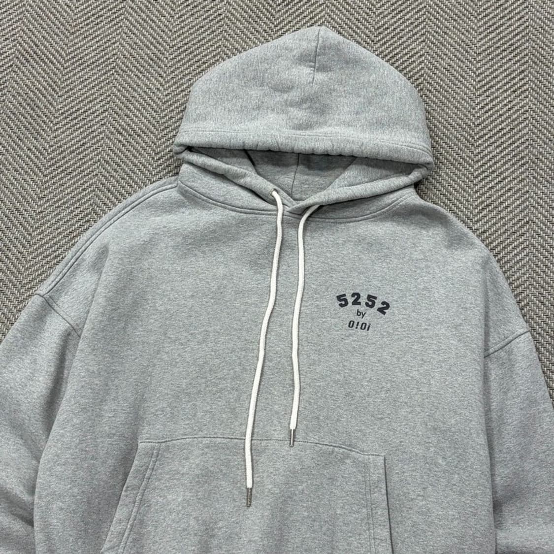 5252byoioi 베이직 로고 후드티 v2772 상품이미지3