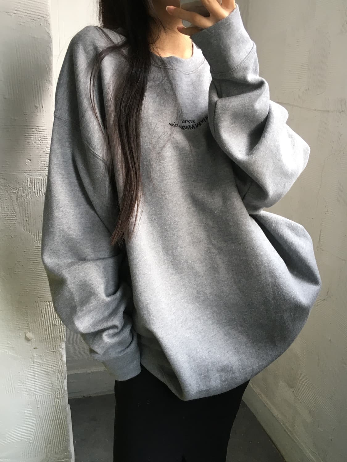 하우스 오브 950 리버스 로고 그레이 맨투맨 상품이미지1