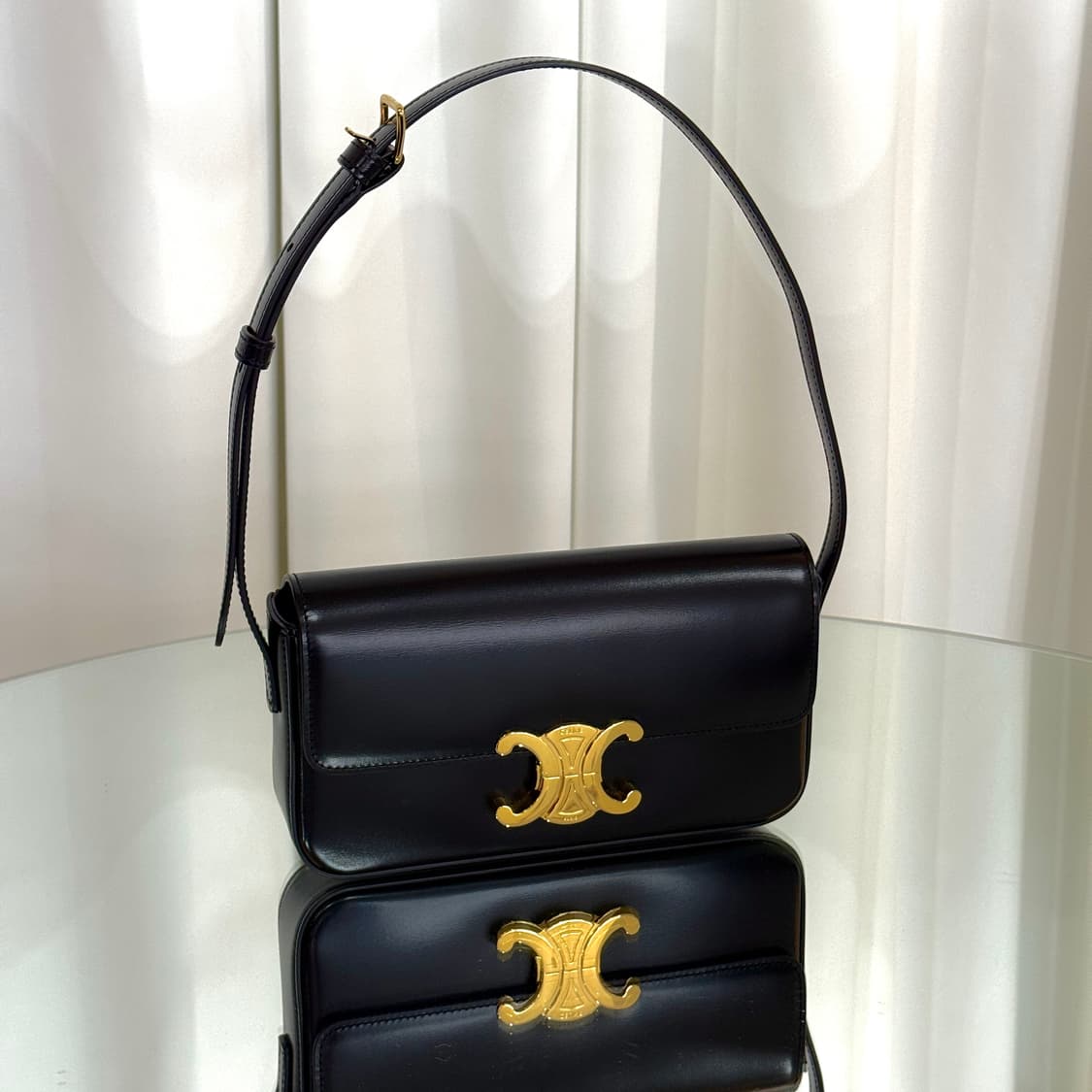 [새상품급/풀구성] 셀린느 클로드 숄더백 샤이니 카프스킨 상품이미지6