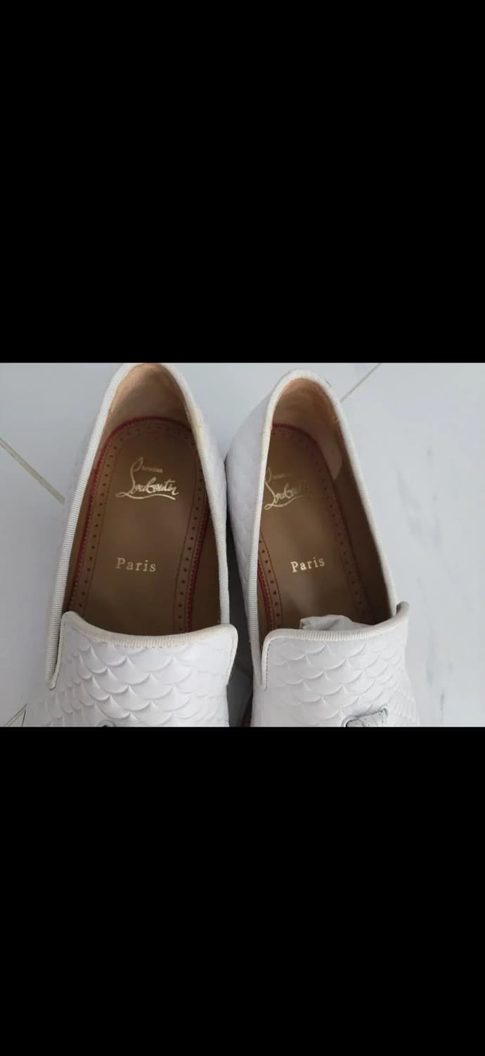 크리스찬 루부탱 화이트 스터드 테슬로퍼 팝니다 상품이미지4