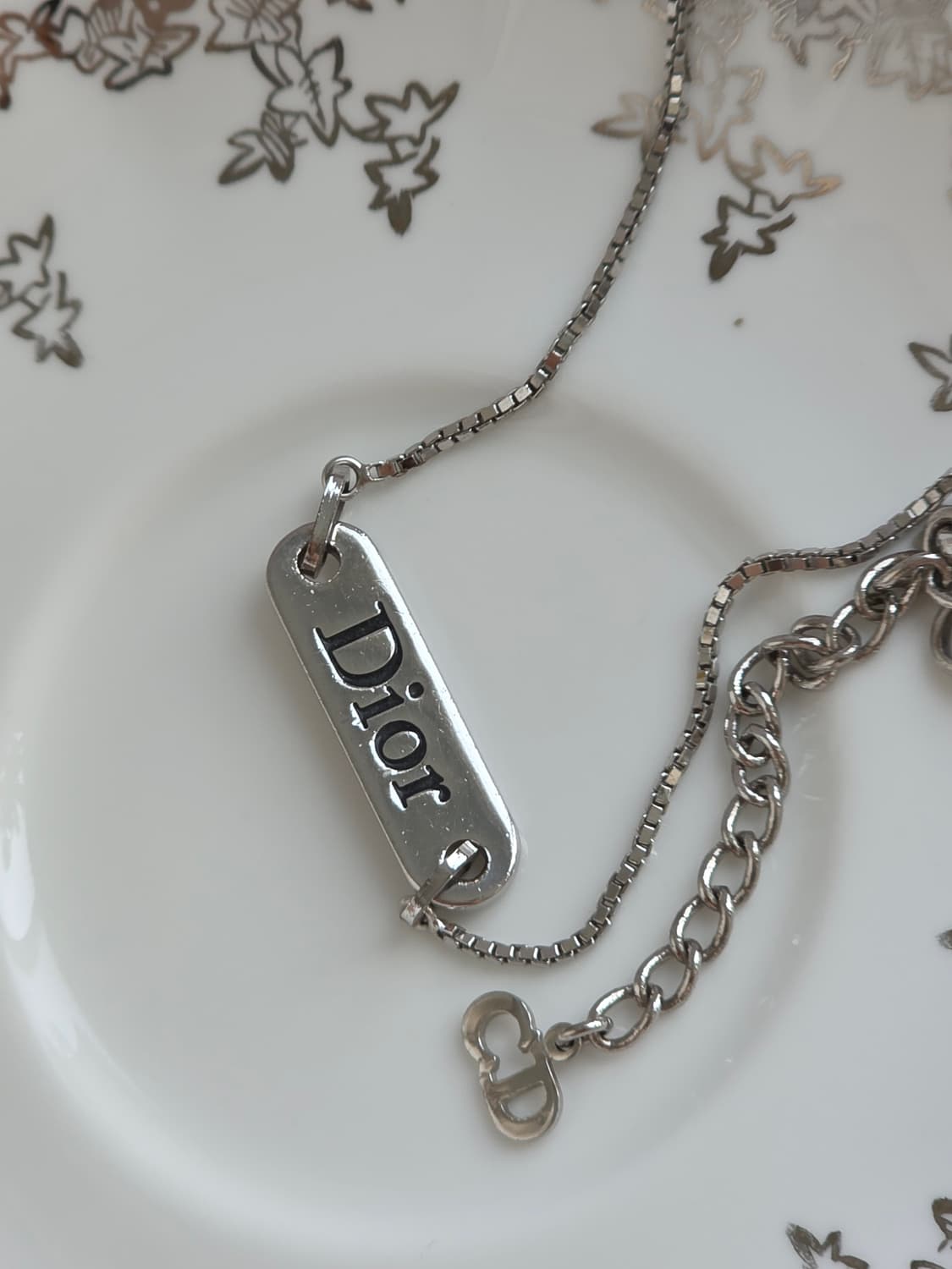 디올 은장 가로바 가로플레이트 dior 로고 목걸이  상품이미지7