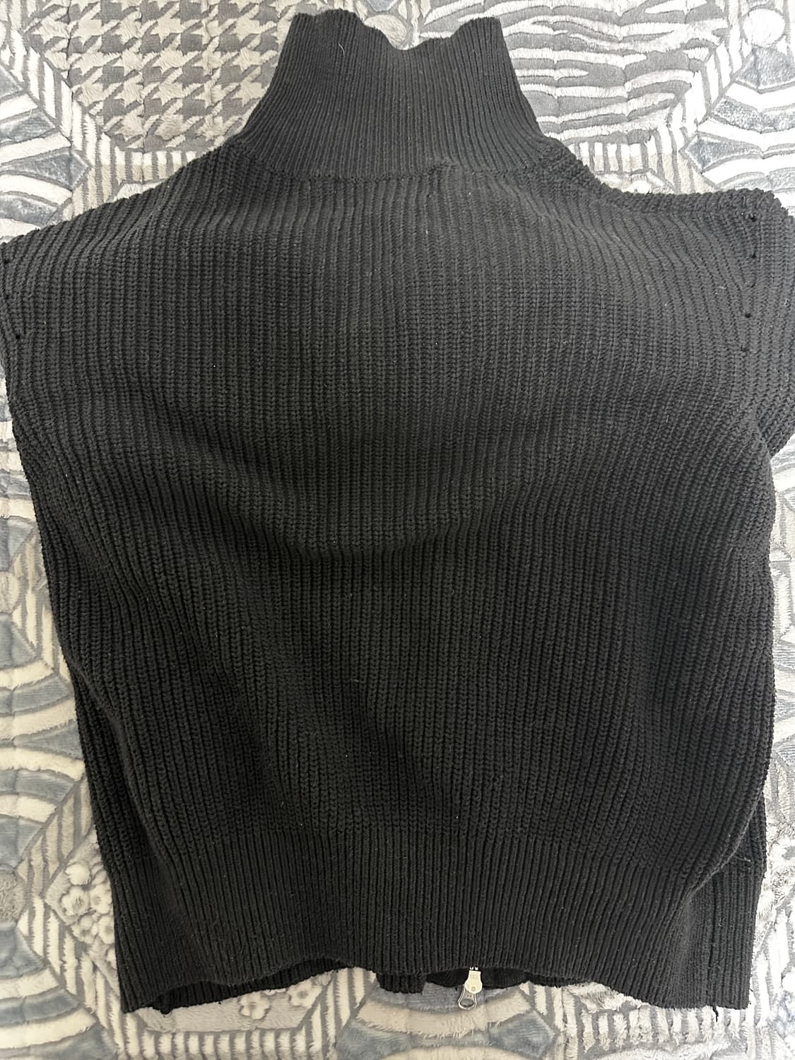 토니웩 니트 집업팝니다. 상품이미지2