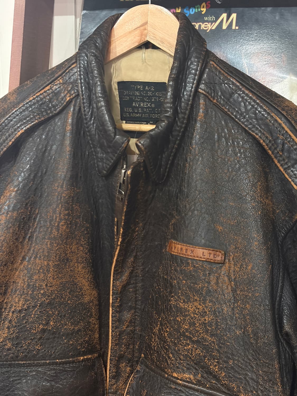 90s Avirex 핀업걸 A-2 레더 자켓 상품이미지4