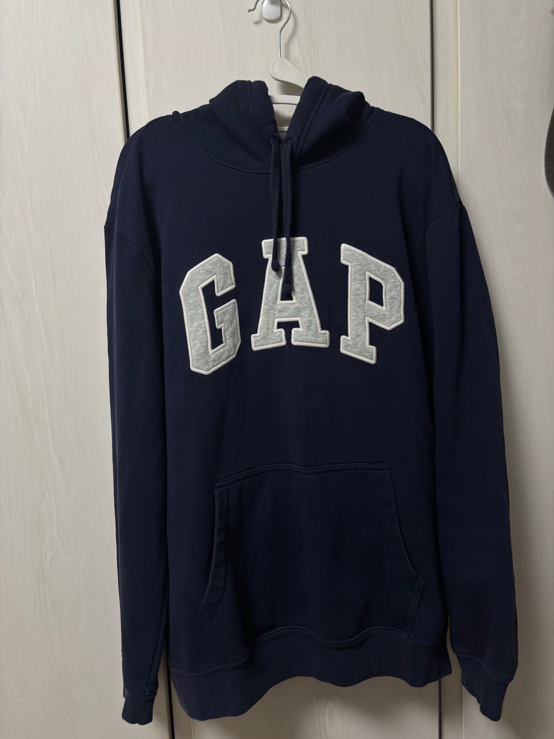 GAP 네이비 후드티 상품이미지1