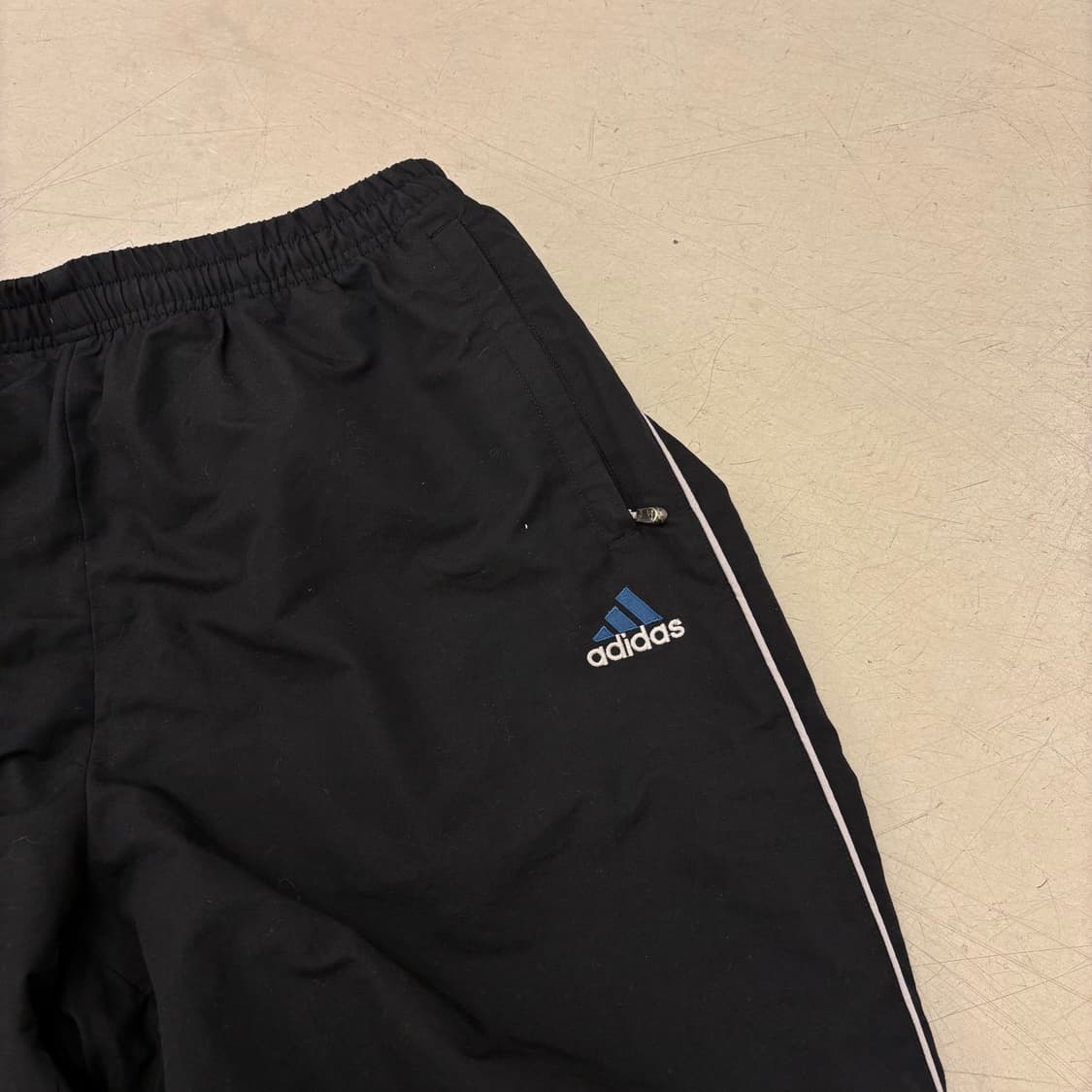 아디다스 백삼선 올드스쿨 트랙 팬츠 상품이미지2