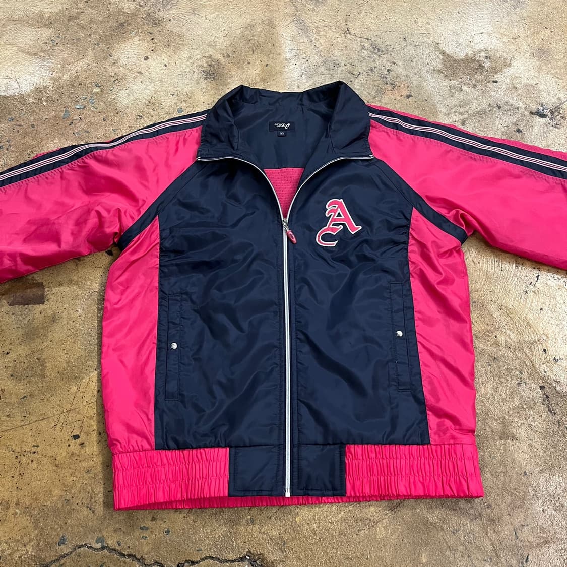 아식스 핑크 네이비 바람막이 95 상품이미지3