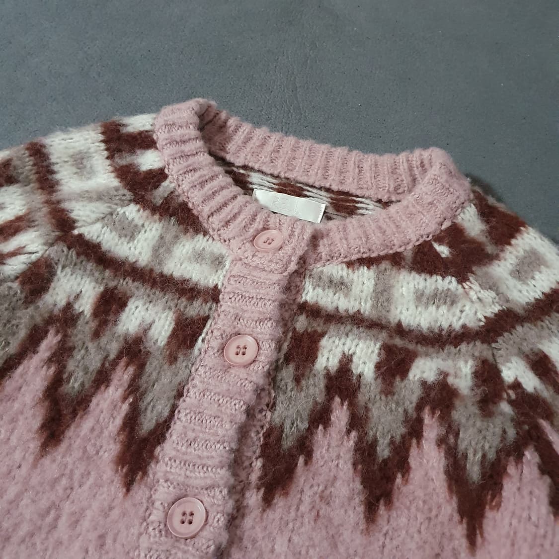 리엘 롯지 노르딕 알파카 니트 가디건 상품이미지5