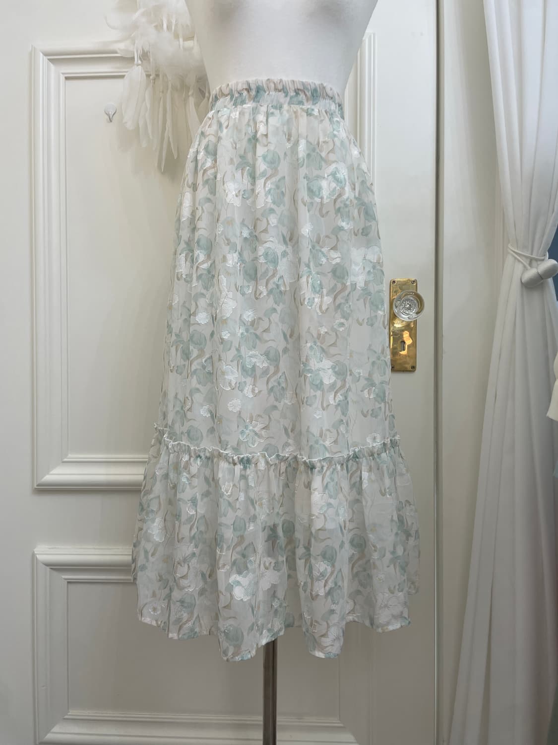 white mint flower shirring banding skirt 상품이미지5