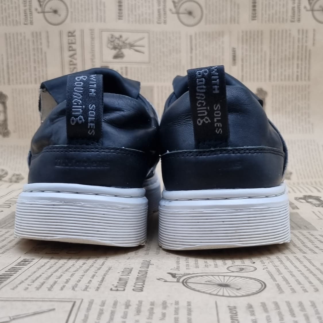 닥터마틴 유도라 여성스니커즈 235 상품이미지4