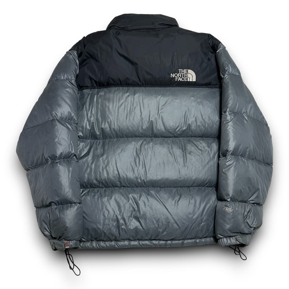 The North Face 눕시 700 구스 다운 그레이 패딩 상품이미지2