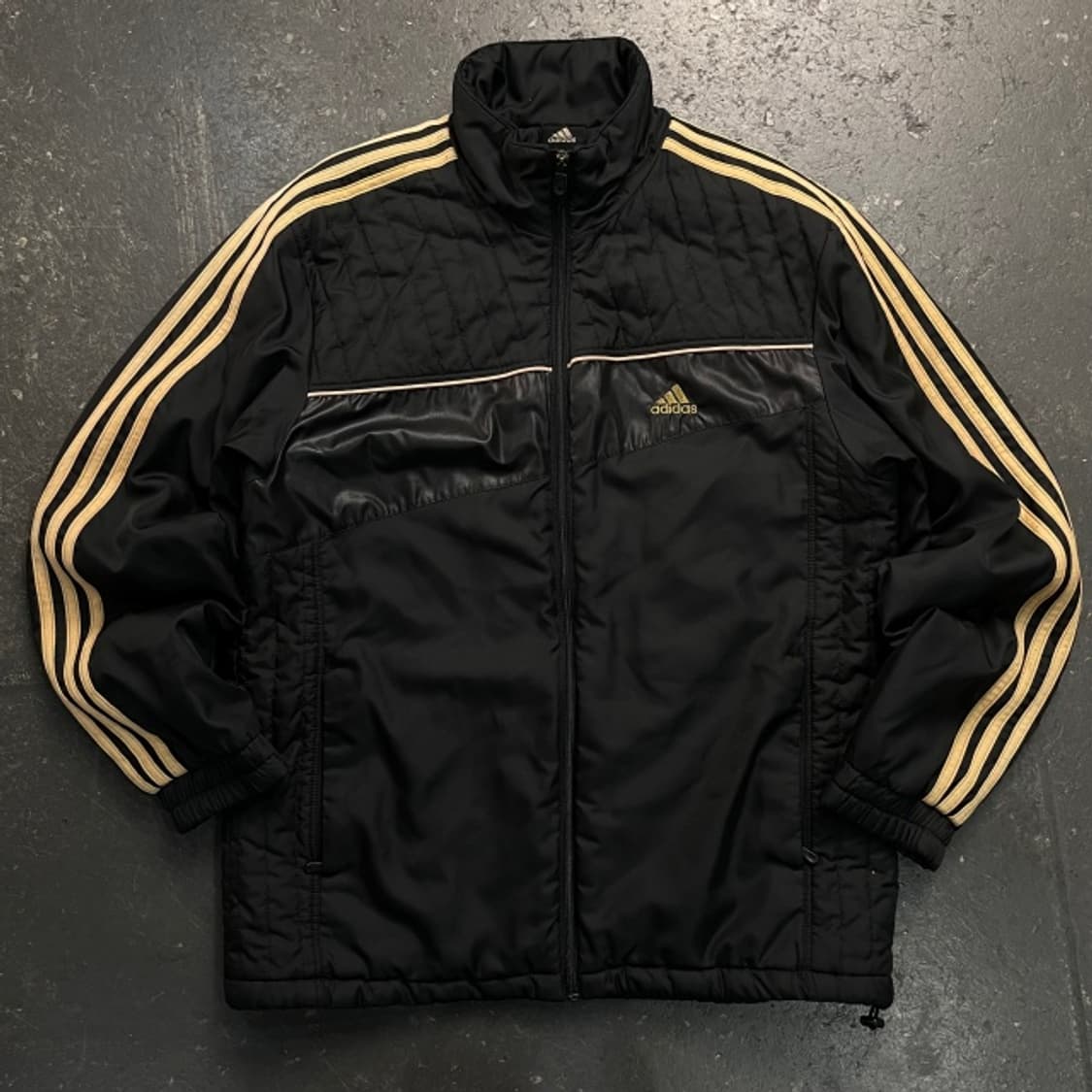 100 아디다스 누빔 바람막이 자켓 상품이미지1