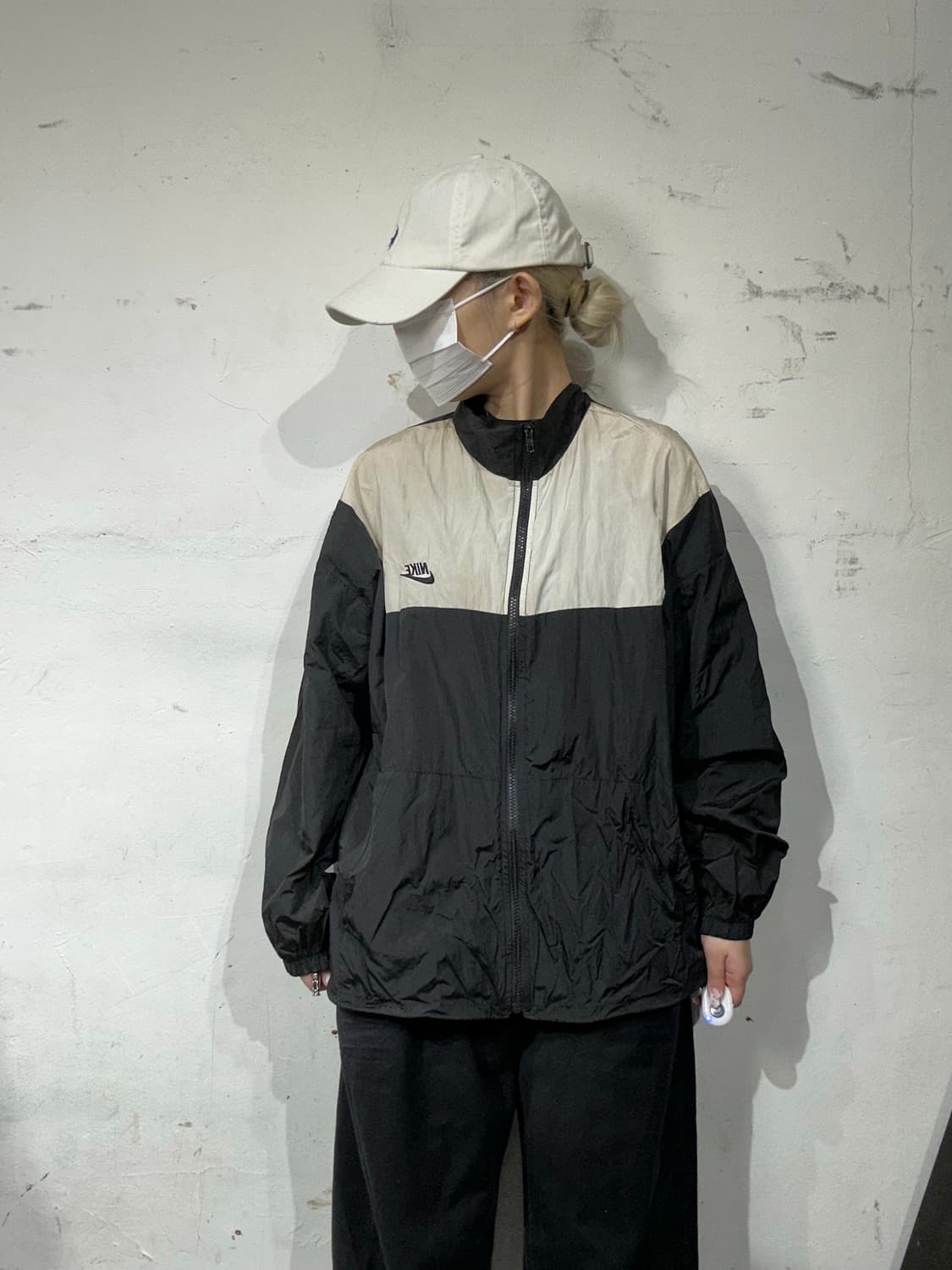 나이키 블랙 화이트 바람막이 트랙 자켓  상품이미지2