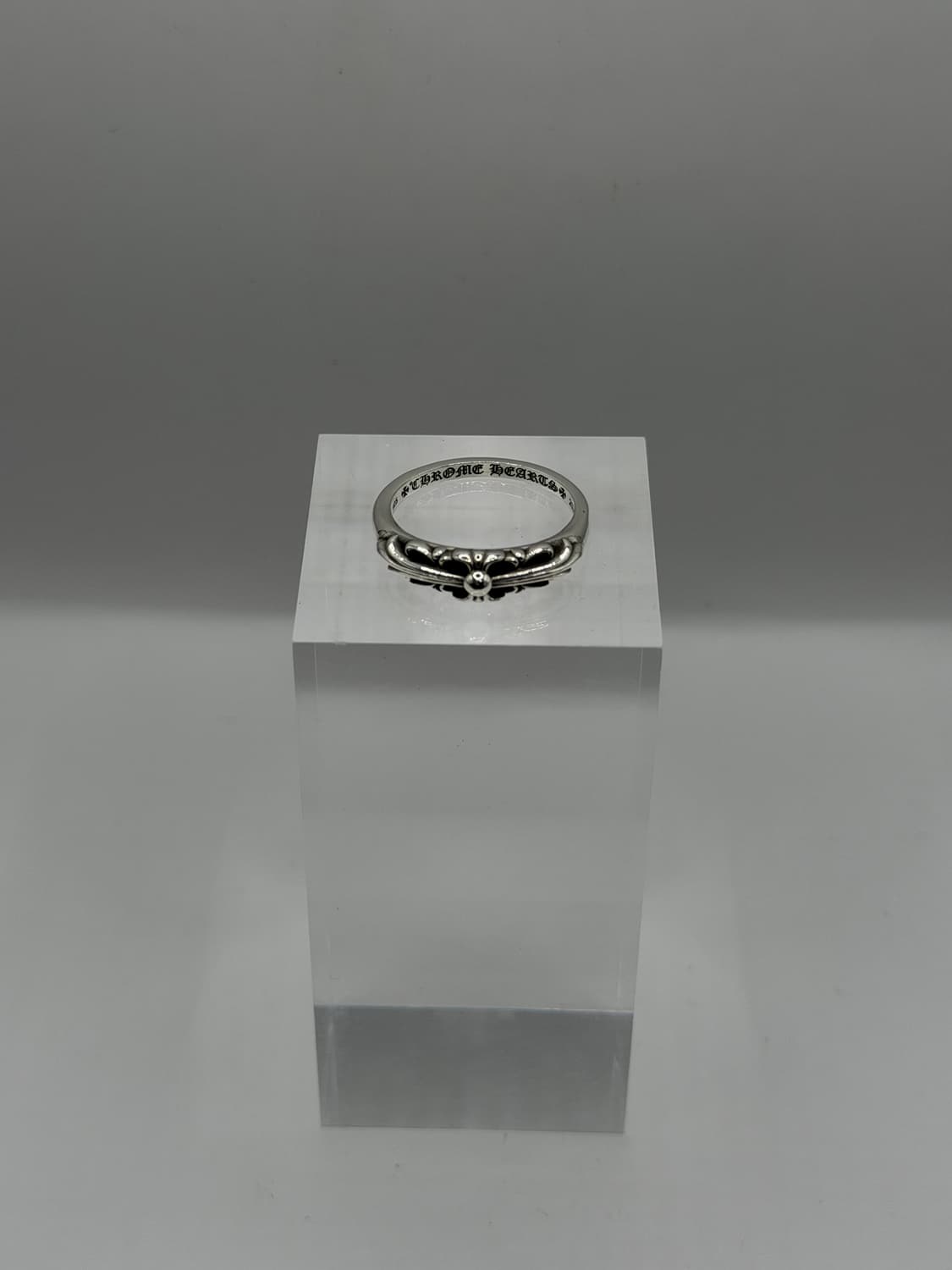 크롬하츠 반지 판매합니다. [ 베이비 플로랄 링 ] 상품이미지1