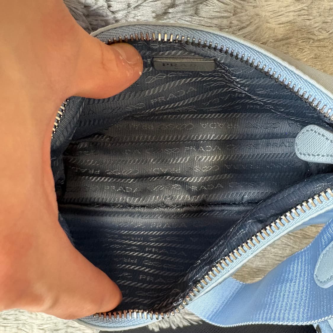 프라다 리나일론 리에디션 2005 테수토 호보백 블루 상품이미지3