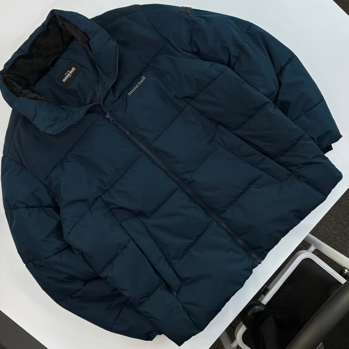 Montbell  몽벨 부스터 신클라우드 헤비 패딩  상품이미지2