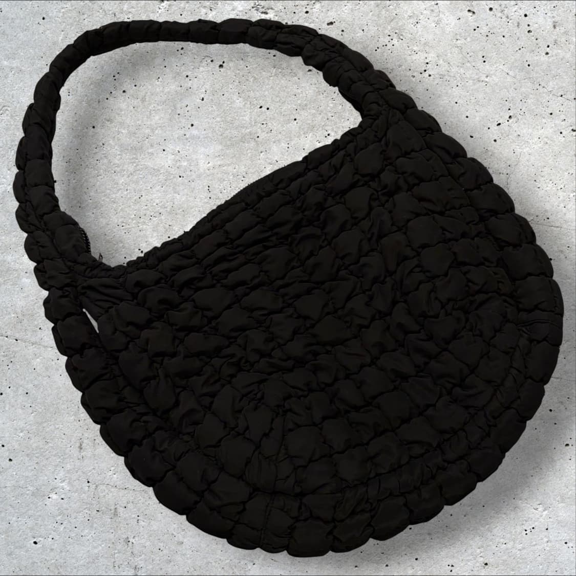 코스 블랙 퀼팅 빅 숄더백 상품이미지2