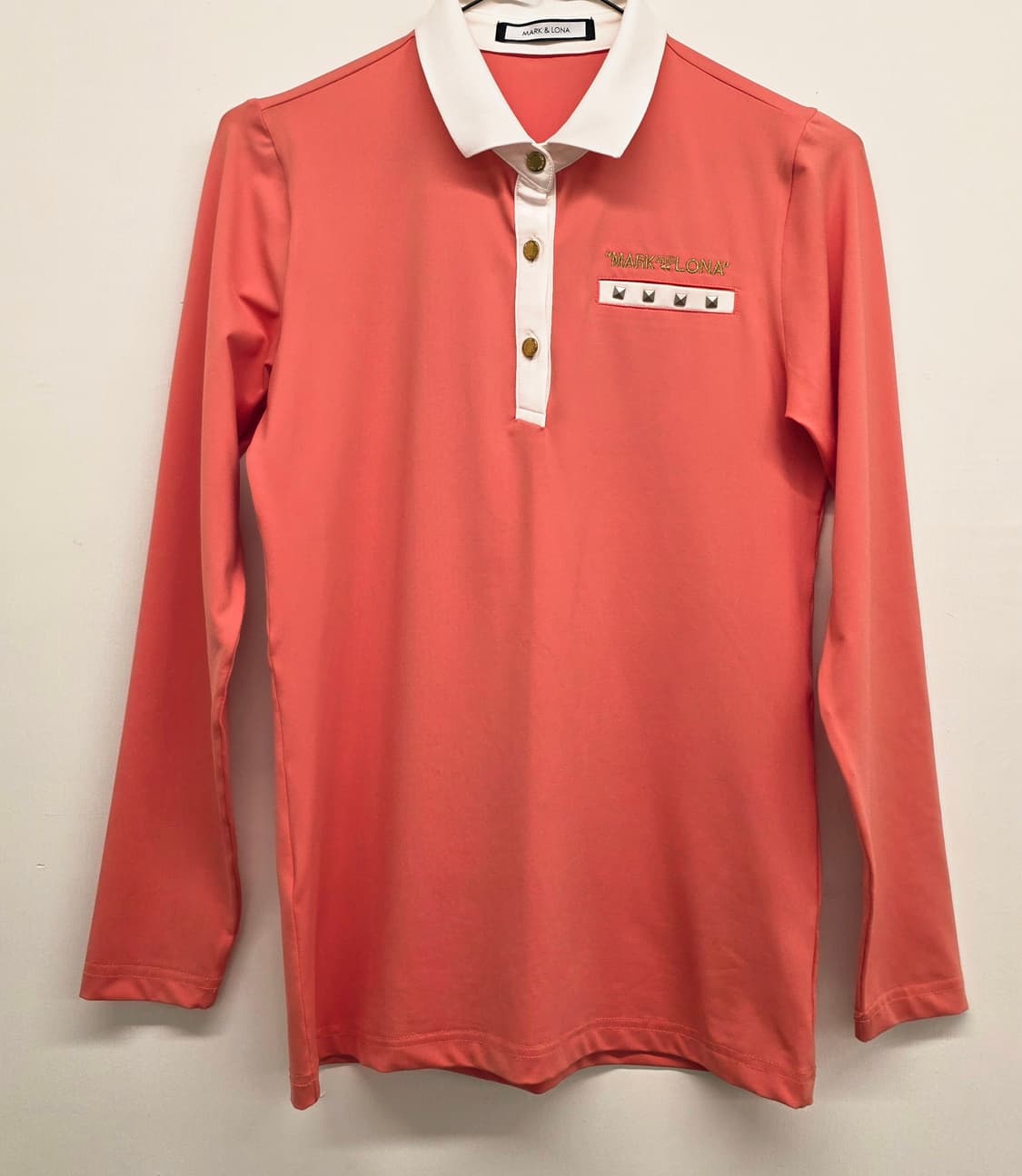 마크앤로나 여자 골프웨어 긴팔카라티.
싸이즈 s
 상품이미지1