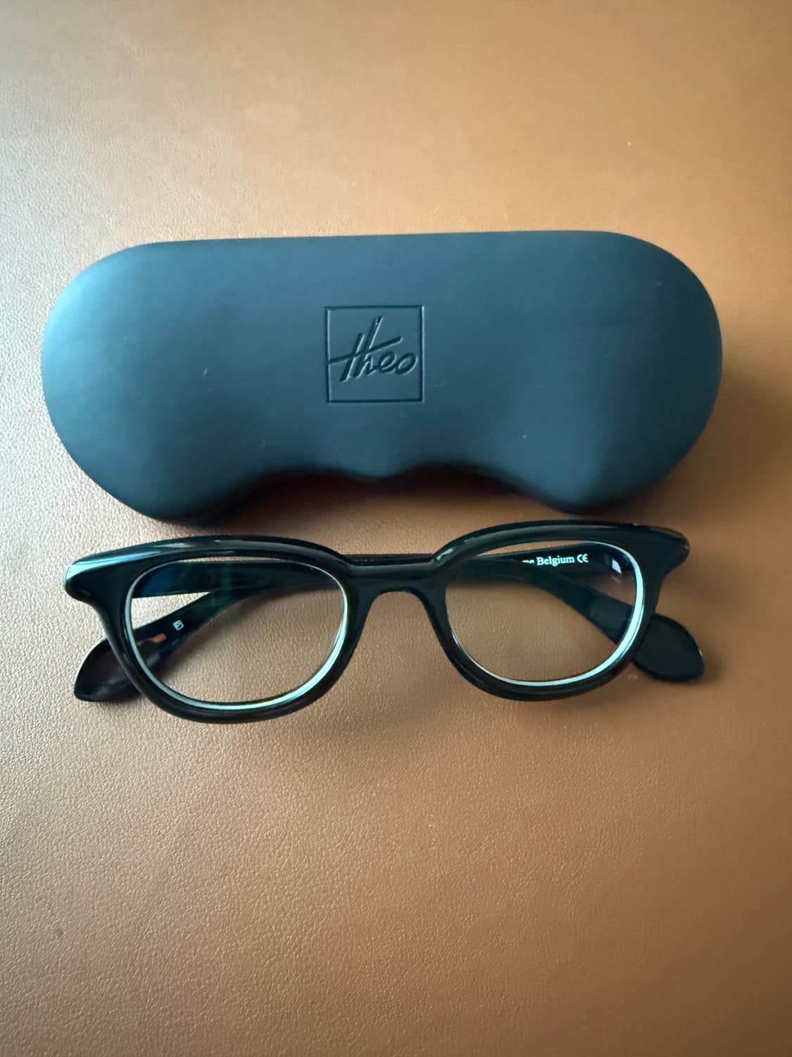 Theo 테오 mille 01 블랙 팝니다 상품이미지1