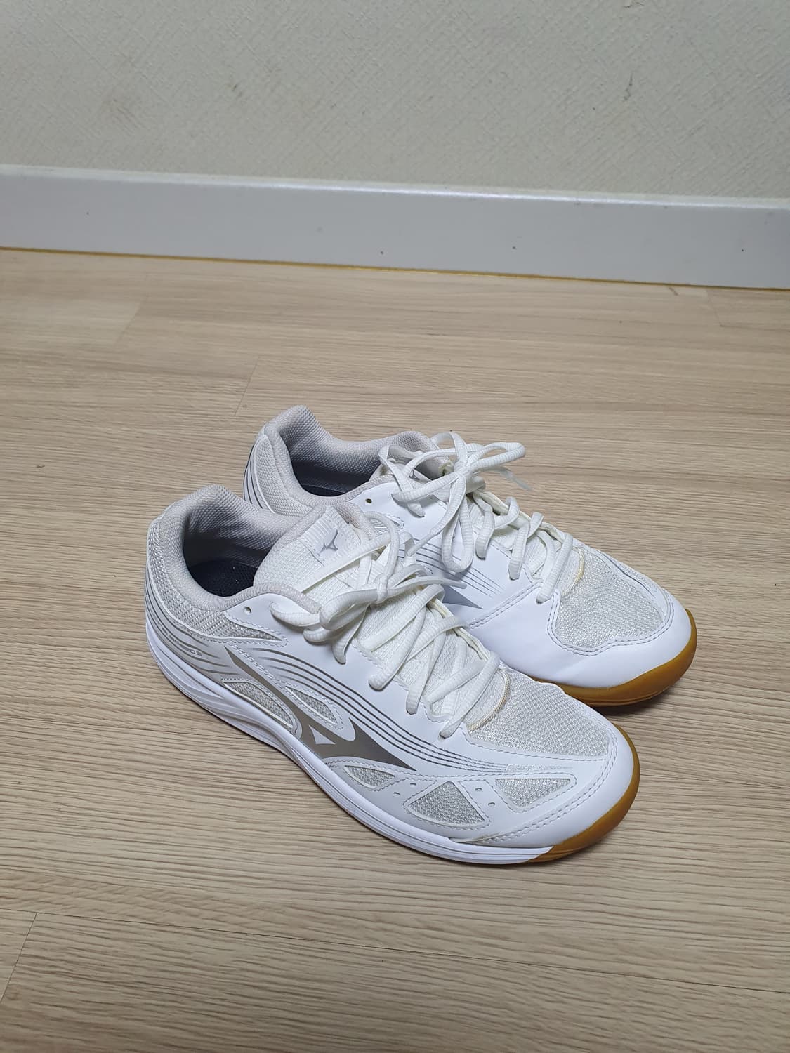 미즈노 사이클론 스피드3 화이트 인도어화 250 상품이미지2