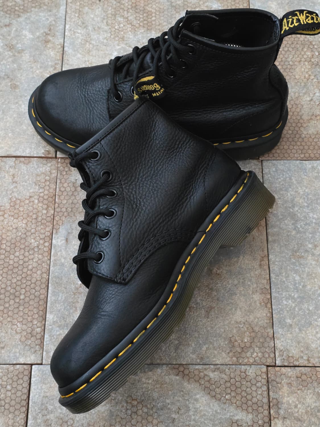 (220)닥터마틴 101 6홀 부츠 상품이미지6