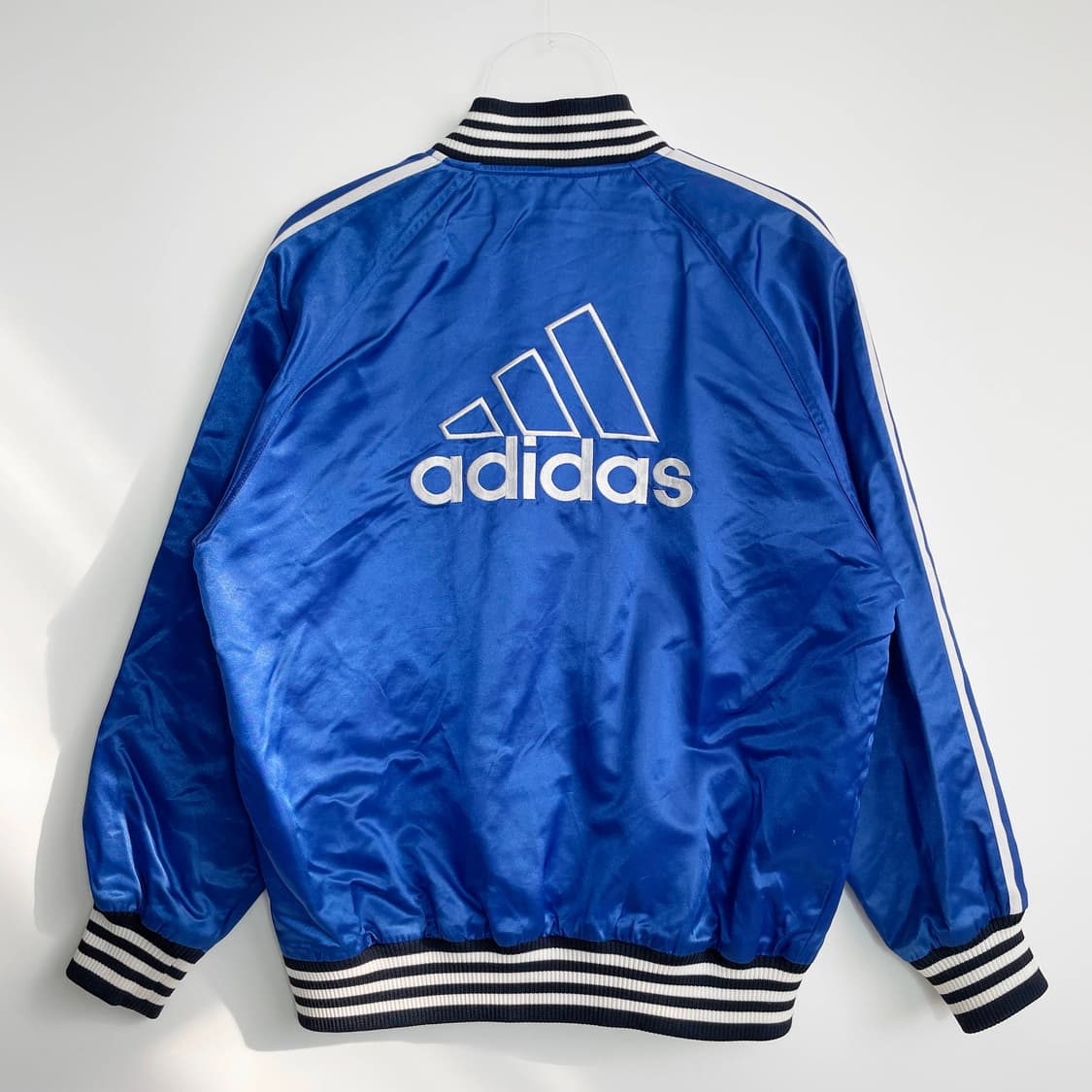 B1 아디다스 블루 사틴 올드스쿨 바시티 재킷 90사이즈 상품이미지3