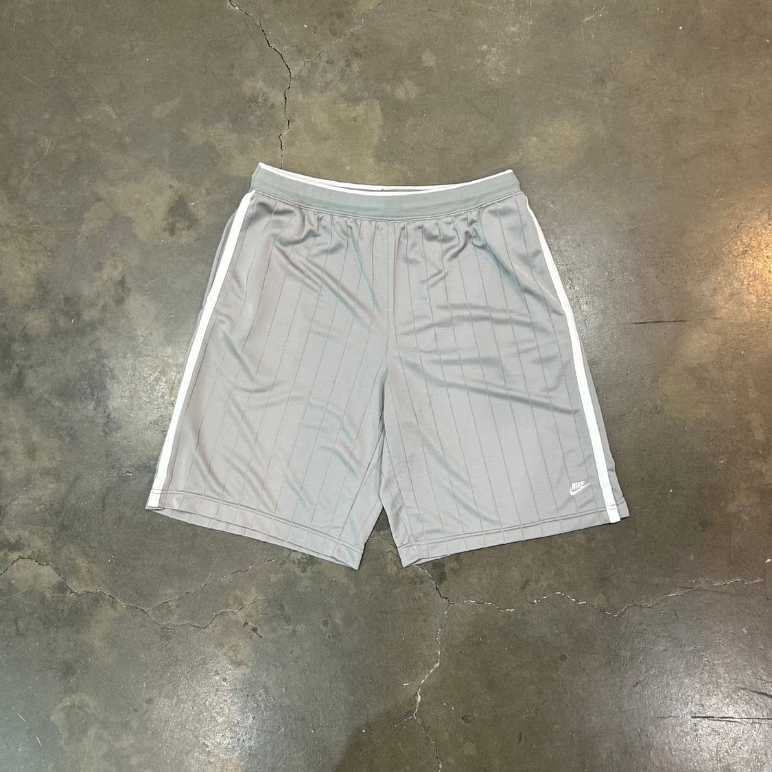 00s 나이키 쇼츠 상품이미지1