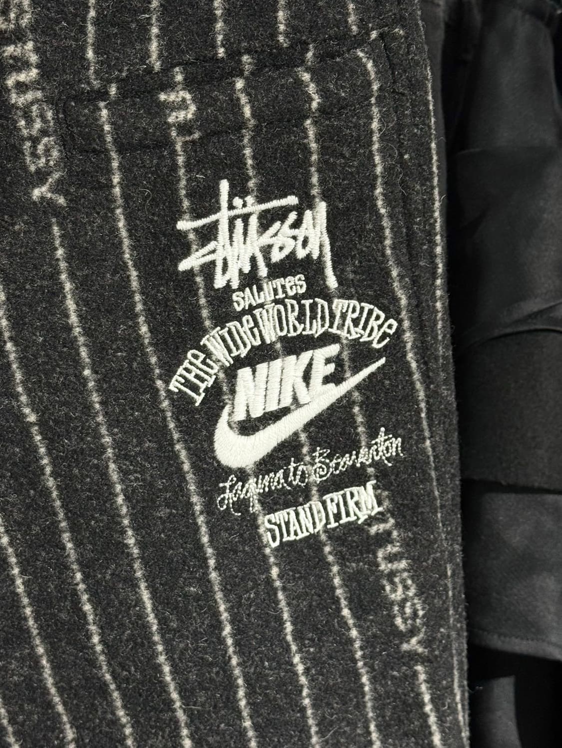 스투시 x 나이키 블랙 NRG 스트라이프 울 팬츠 상품이미지5