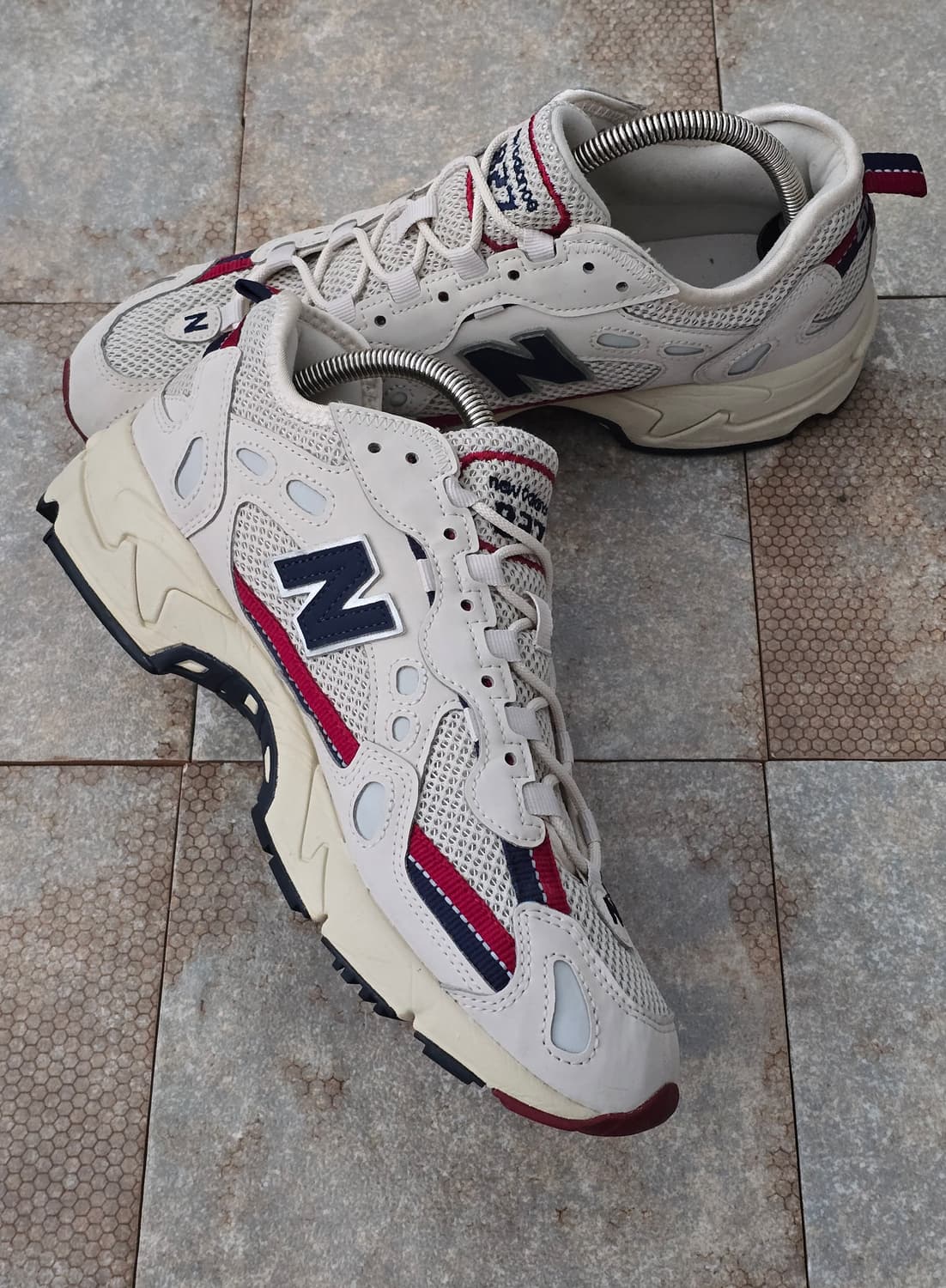 (275)뉴발란스 827 베이지 상품이미지4